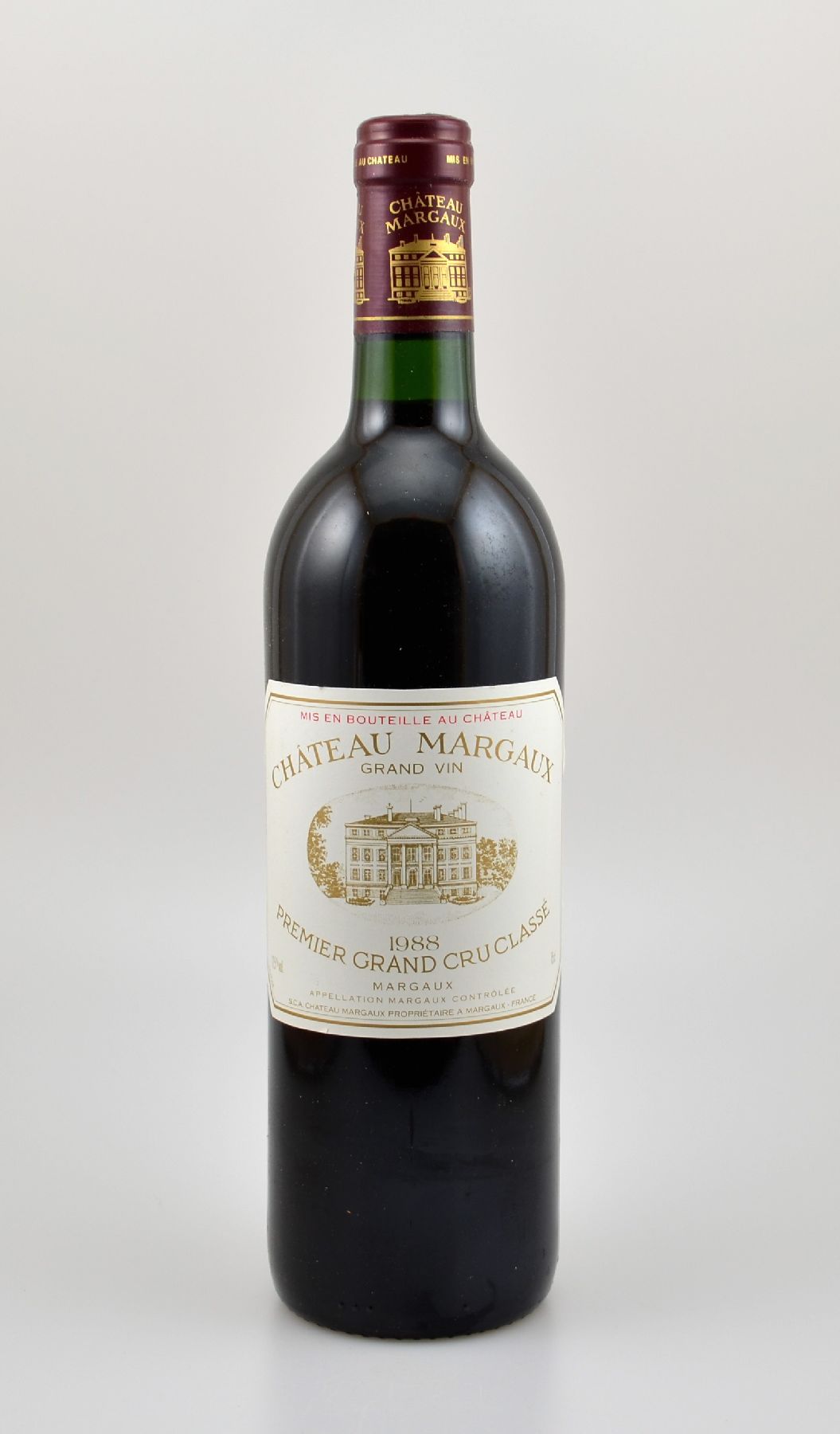 12 Flaschen 1988 Chateau Margaux, Margaux, Premier Grand Cru Classe, je 75 cl, 12,5 % Vol., Füllstände: je into neck, hervorragende ...
