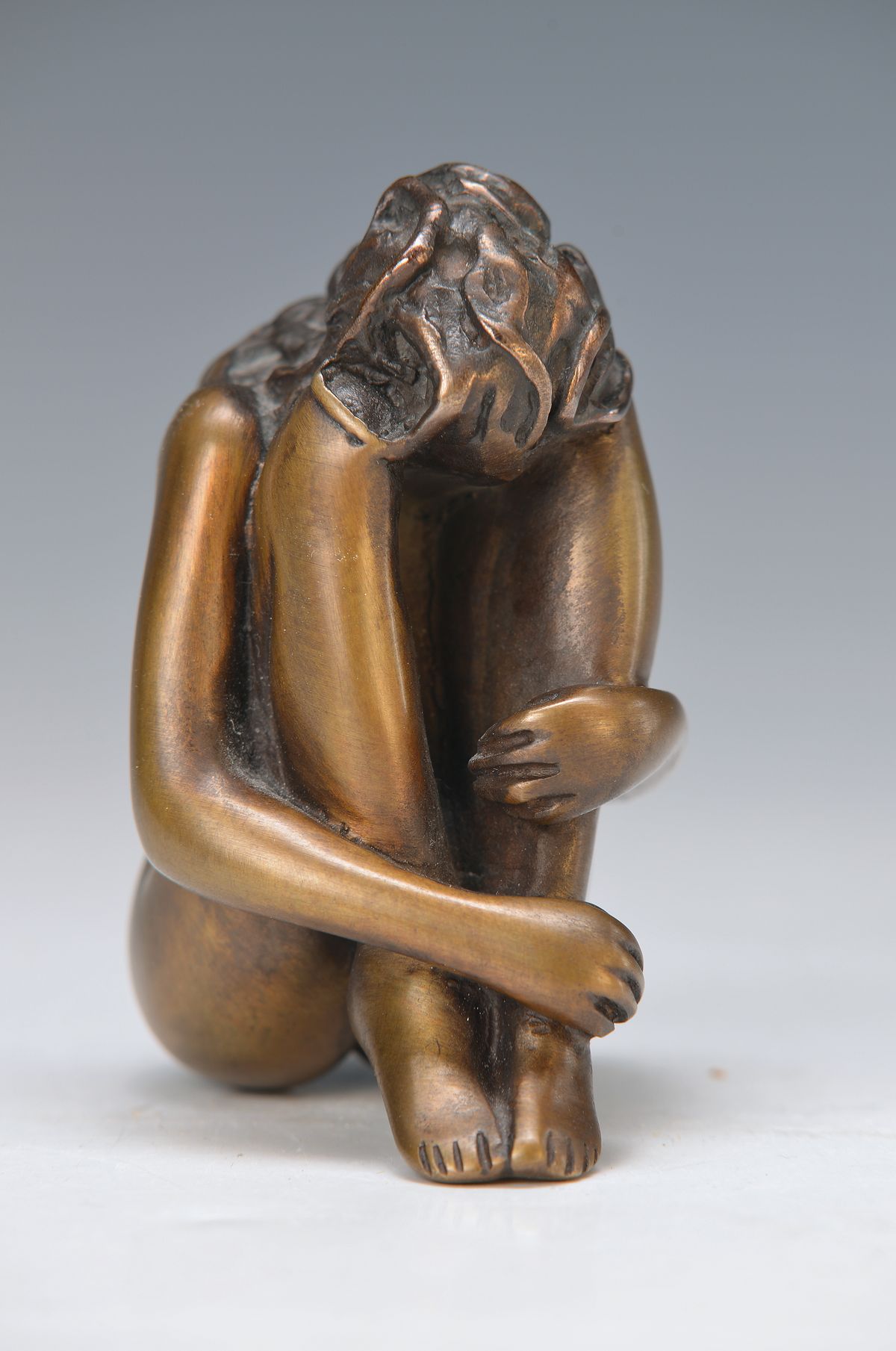 Bruno Bruni, geb. 1935 Gradara, Bronzefigur,Akt, Mignon, signiert und num. 1251/5000, H. 8 cm