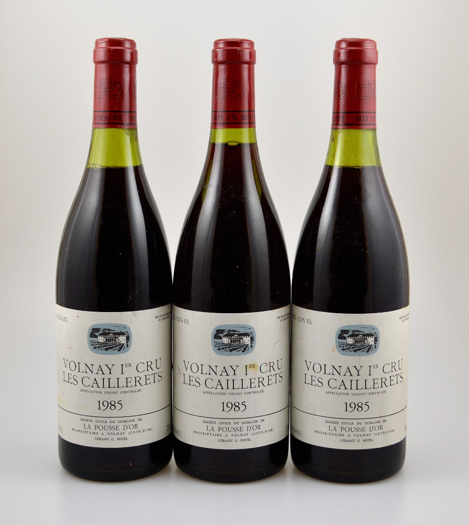 3 Flaschen 1985 Volnay Les Caillerets, La Pousse D'Or, 1er Cru, je ca. 75 cl, 13,3 % Vol., Abstand zwischen Kapsel und Wein: ca. 1 bis 2,5 cm, ...