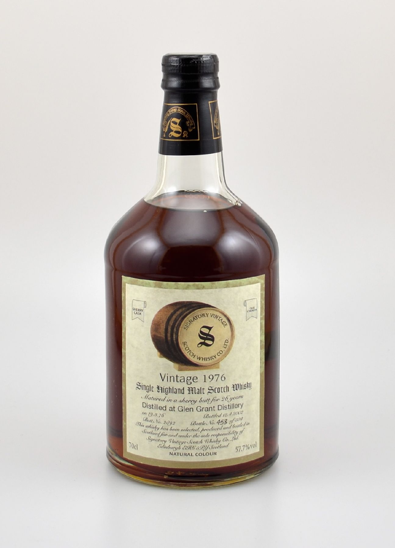 1 Flasche 1976 Single Malt Scotch Whisky, ca. 70 cl, 57,7 % Vol., distilled at Glen Grant Distillery, 26 Years Old, im Jahr 2002 abgefüllt, Limited ...