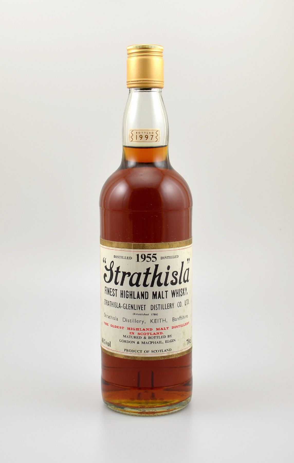 1 Flasche 1955 Single Malt Scotch Whisky, distilled at Strathisla Distillery, ca. 70 cl, 40 % Vol., 42 Years Old, im Jahr 1997 abgefüllt, The oldest ...
