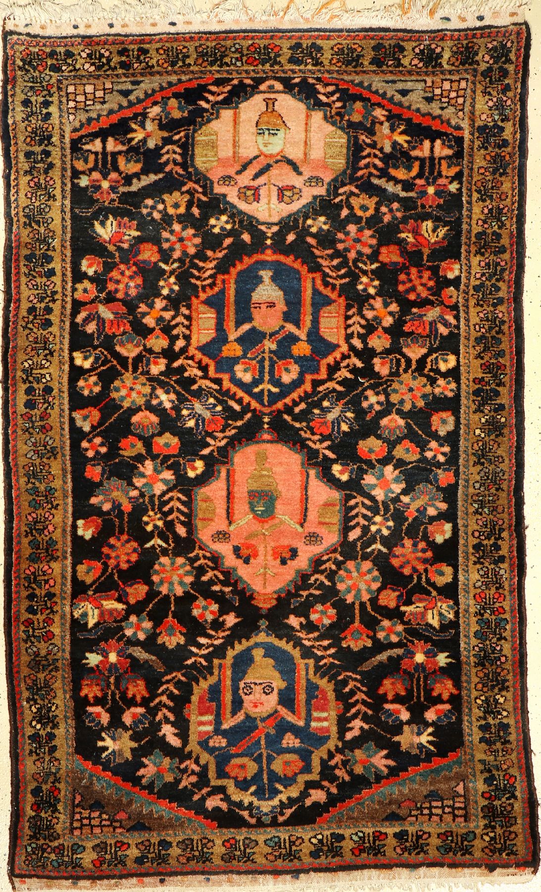Hamadan antik, Persien, um 1910, Wolle auf Baumwolle, ca. 210 x 126 cm, EHZ: 2-3