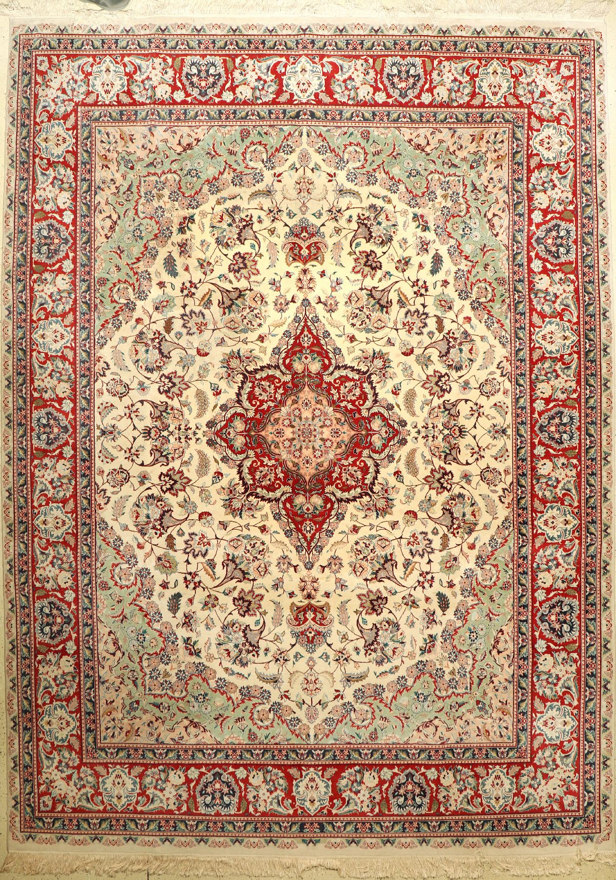 Täbriz, Persien, ca. 40 Jahre, Wolle auf Baumwolle, ca. 417 x 302 cm, EHZ: 2-3