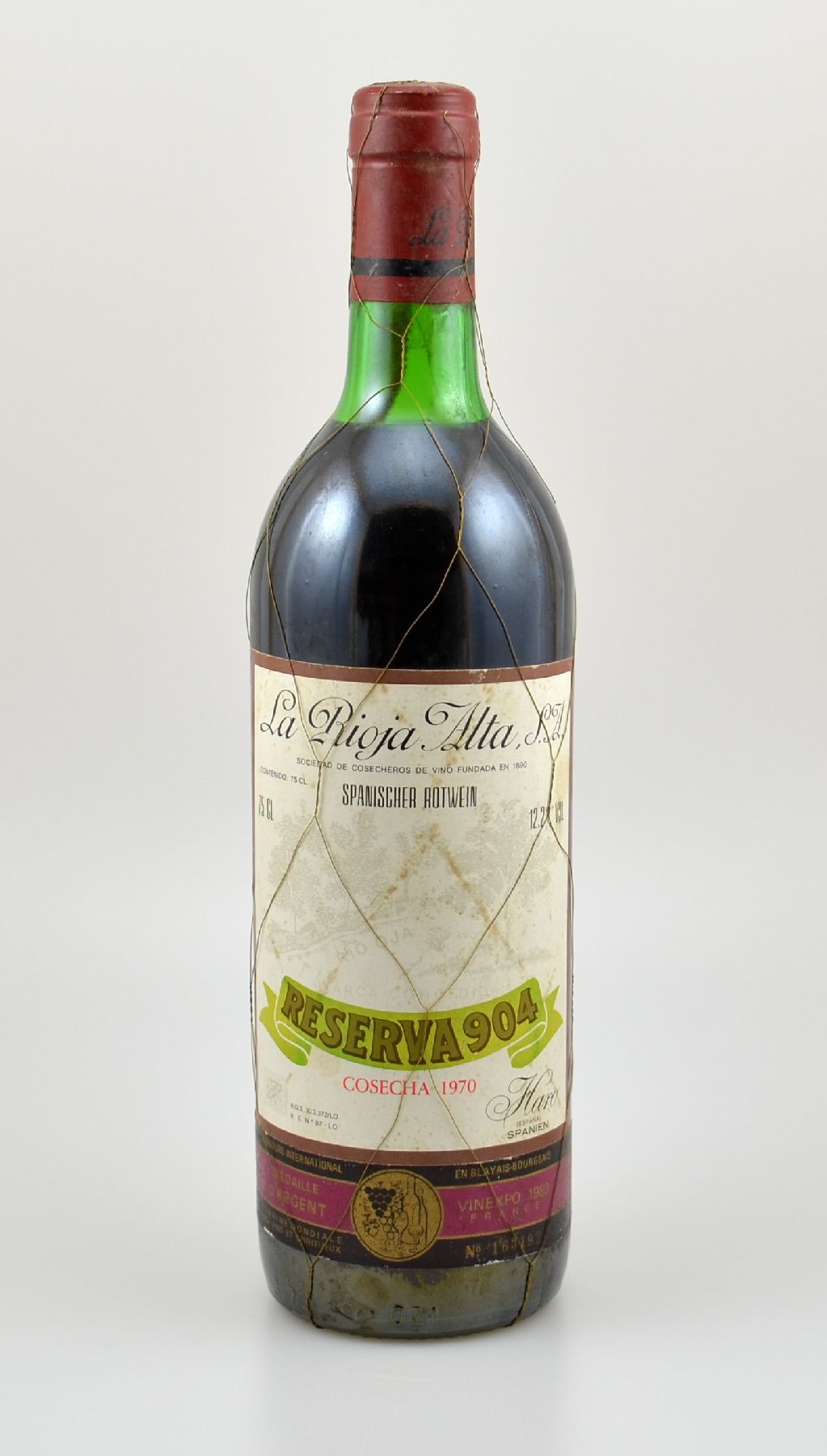 1 Flasche 1970 La Rioja Alta Gran Reserva 904, Rioja, ca. 75 cl, 12,2 % Vol., Füllstand: ca. top shoulder, Etikett l. beschmutzt, unverkostet, ...