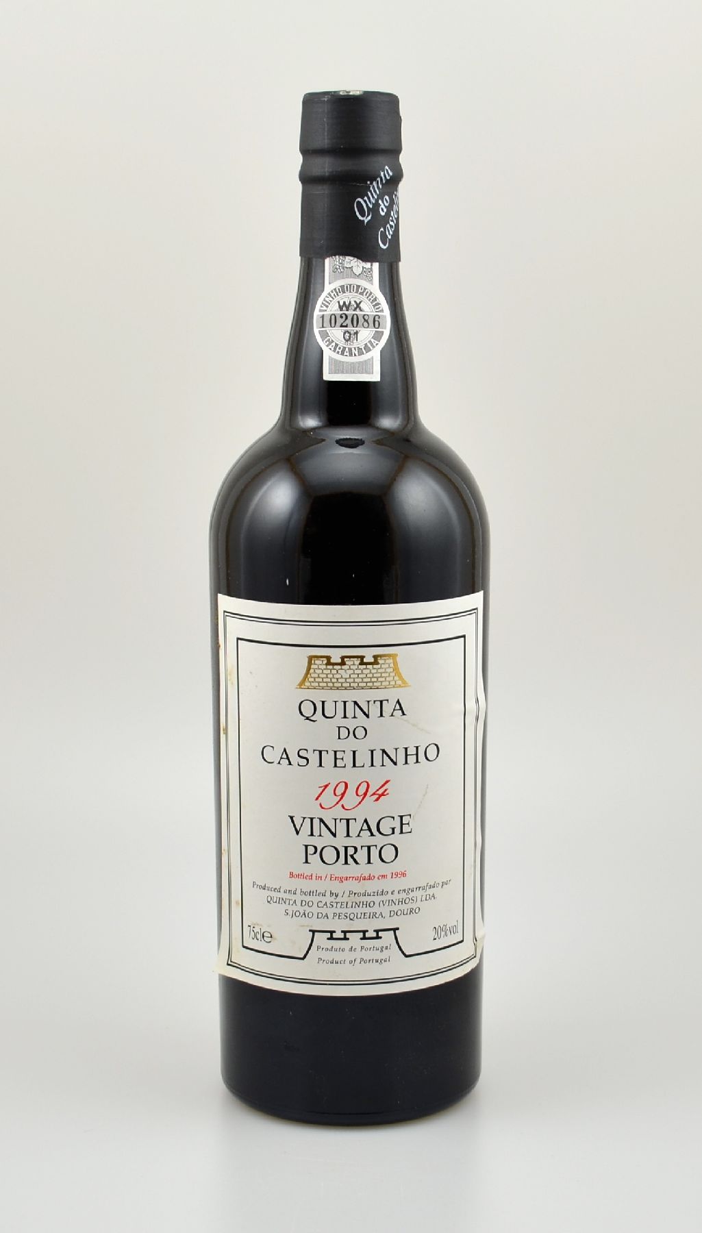 6 Flaschen 1994 Quinta do Castelinho Vintage Porto, je 75 cl, 20 % Vol., Etiketten z.T. l. beschmutzt, in OHK, Provenienz: Aus einer privaten ...