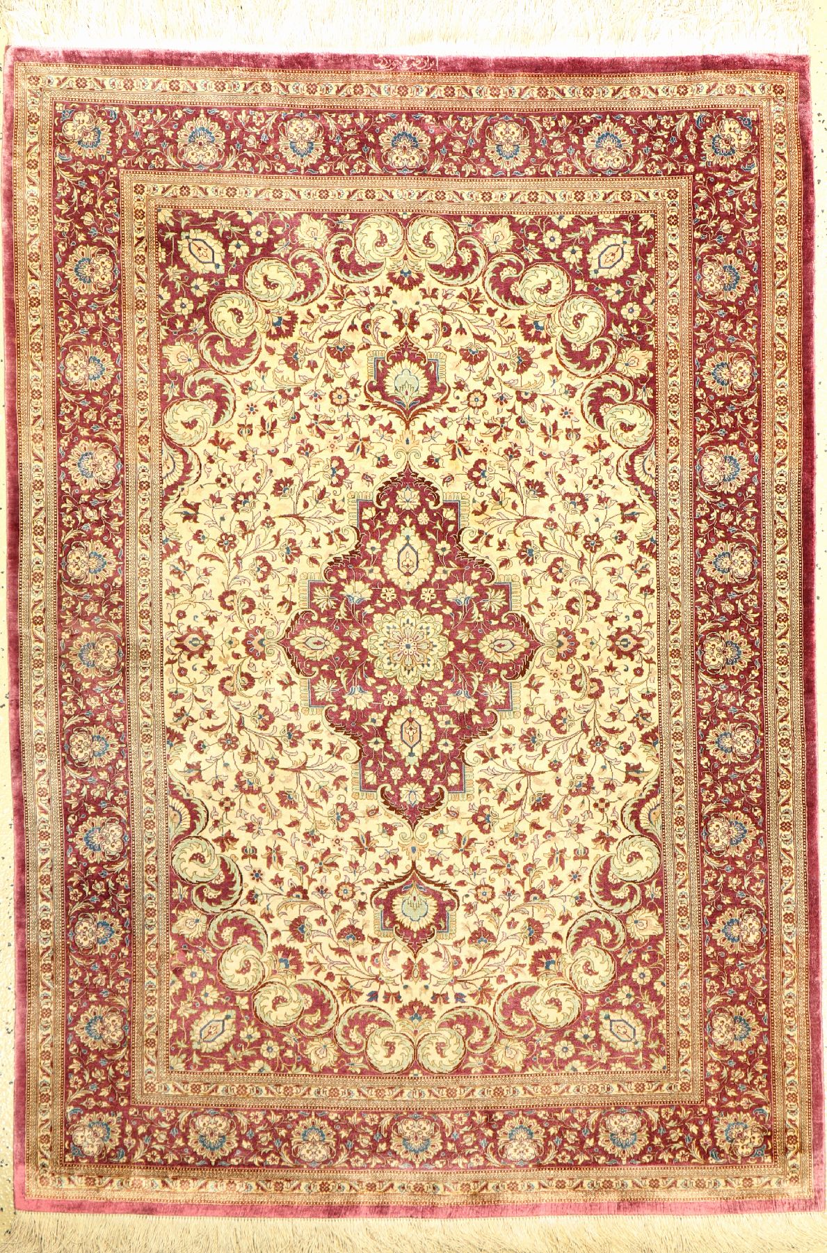 Seiden Ghom "Lajvardi" fein (Signiert), Persien, ca. 15 Jahre alt, reine Naturseide, ca. 148 x 104 cm, EHZ: 2.