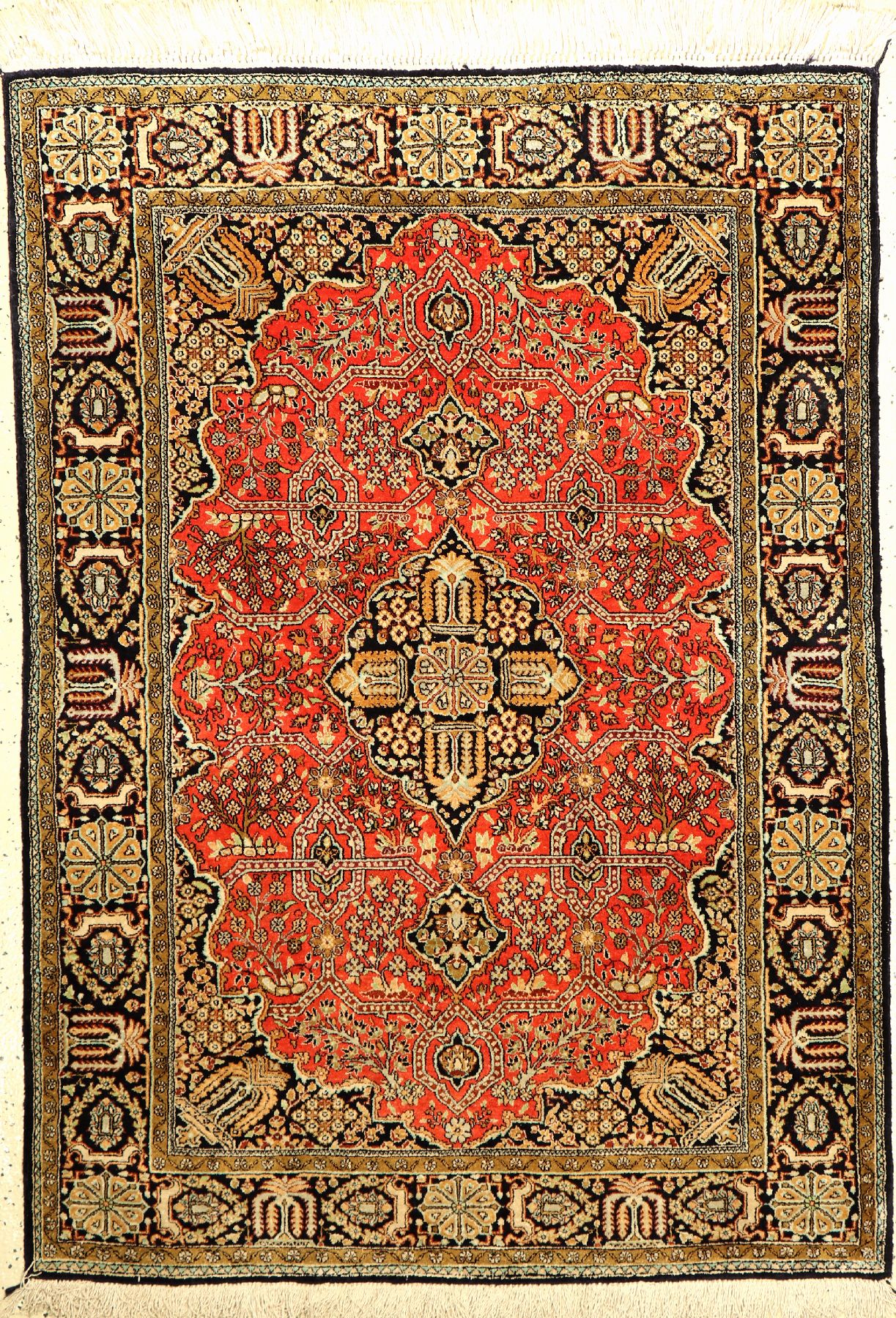 Seiden Ghom alt, Persien, ca. 40 Jahre, reine Naturseide, ca. 152 x 110 cm, EHZ: 2