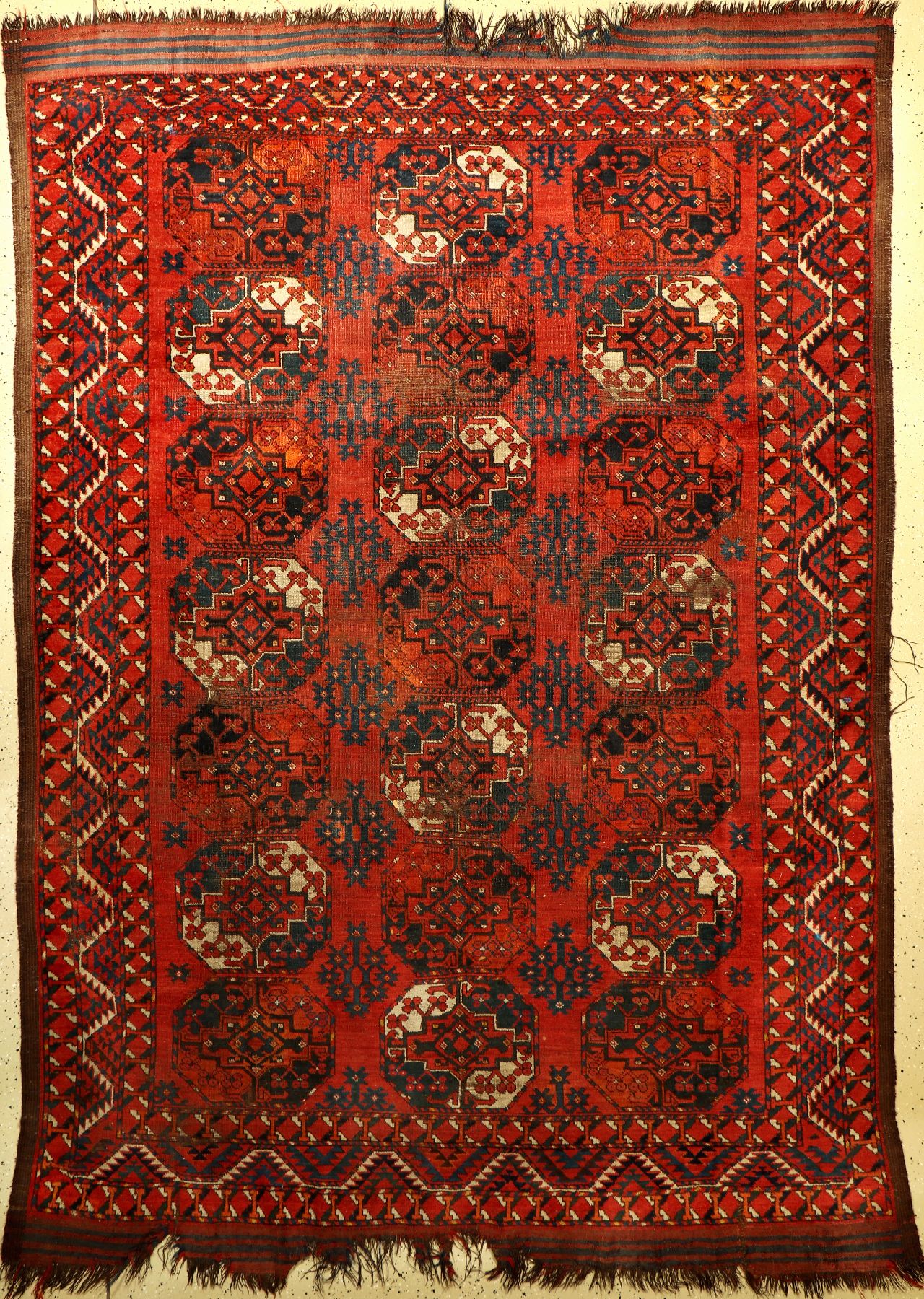 Ersari Hauptteppich antik, Turkmenistan, 19.Jhd., Wolle auf Wolle, ca. 290 x 206 cm, Gulli-Güls, EHZ: 4-5 (Löcher)