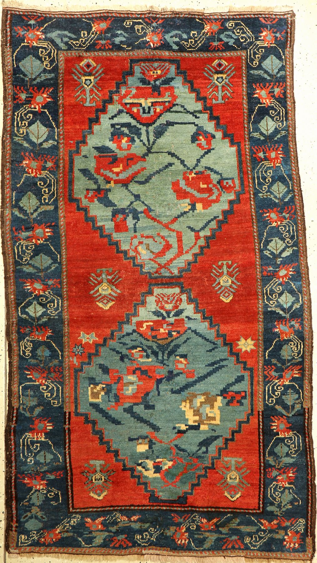 Karabagh alt, Kaukasus, um 1930, Wolle auf Wolle, ca. 195 x 110 cm, EHZ: 4