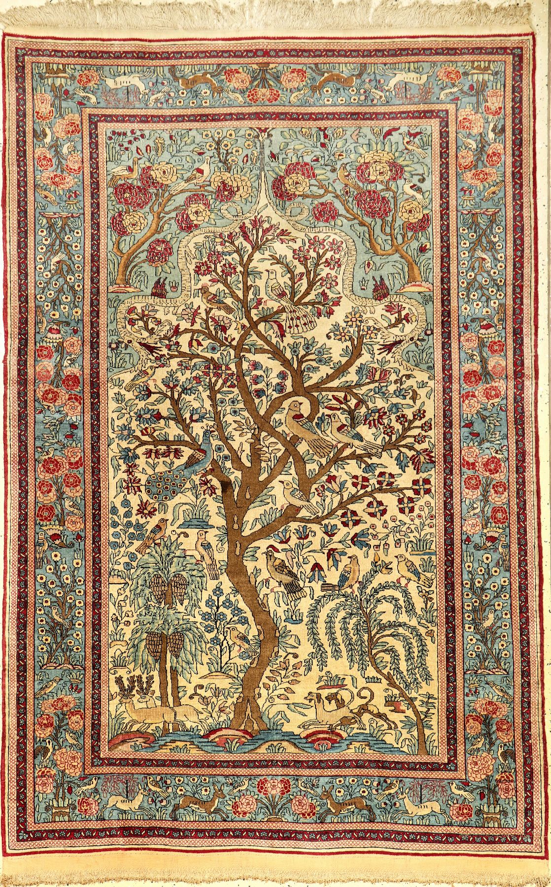Feiner und seltener Esfahan "Ahmad" (Part- Silk) antik (Lebensbaum), Zentralpersien, Ende 19.Jhd., Korkwolle mit Seide geknüpft auf ...