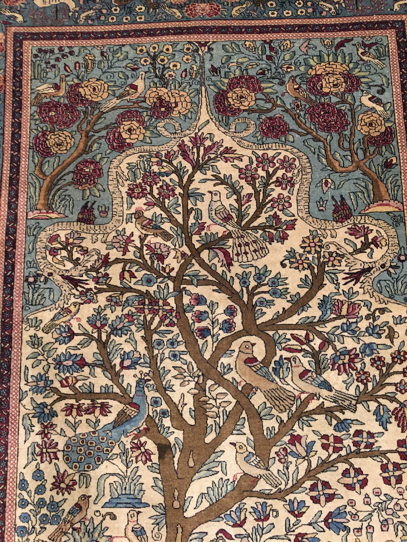 Detail b: Feiner und seltener Esfahan "Ahmad" (Part- Silk) antik (Lebensbaum), Zentralpersien, Ende 19.Jhd., Korkwolle mit Seide geknüpft auf ...