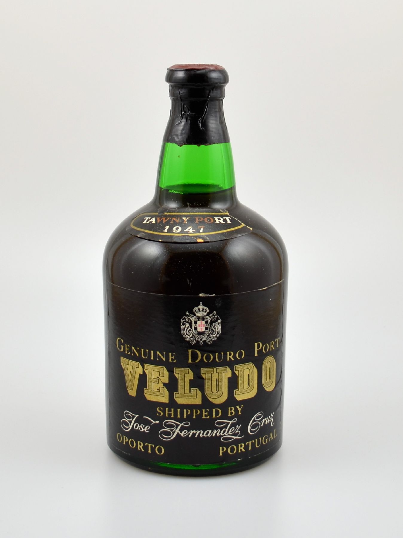 1 Flasche 1947 Tawny Port Veludo Genuine Douro Port, Füllstand: ca. into neck, Etikett l. beschmutzt bzw. besch., unverkostet