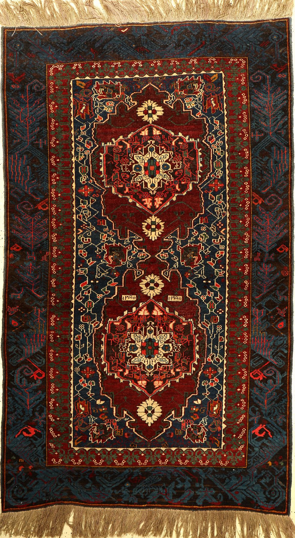 Eriwan alt, Kaukasus, Datiert 1359., Wolle auf Wolle, ca. 193 x 116 cm, EHZ: 2-3