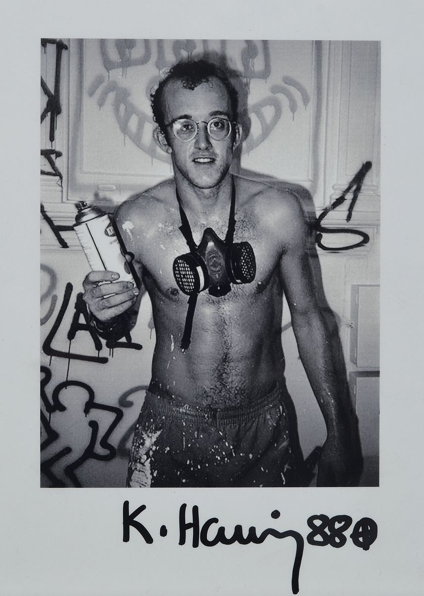 Keith Haring, 1958 Reading-1990 New York City, Foto vom Künstler, handsigniert und datiert (19)88, Pop Shop Soho, NYC, ca. 13.5x10.5cm/21x16cm, ...