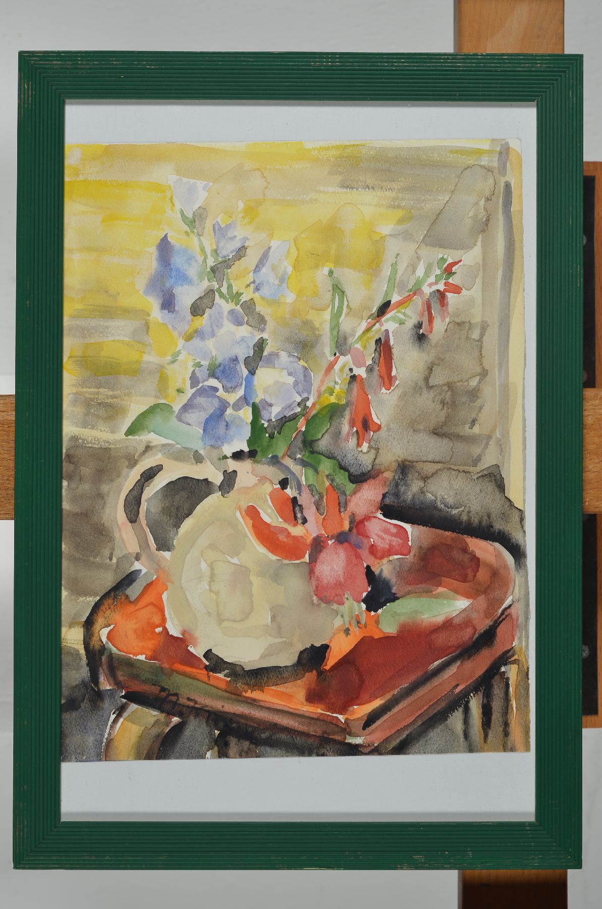Detail b: Michaela Krinner, 1915 Waldmünchen-2006, 3 Aquarelle mit Blumenstillleben, zwei signiert, eines monogrammiert, ca. 25x19cm/ 29x19cm/38x29cm, alle ...