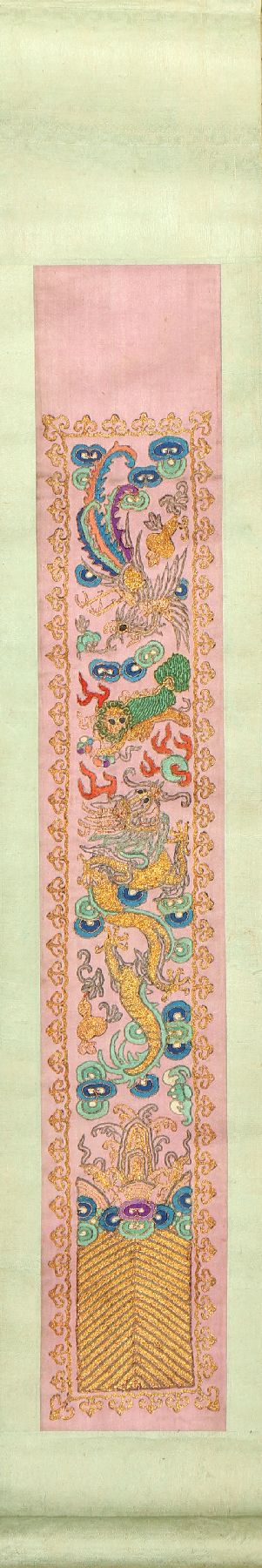 Mustervorlage antik, China, Stickerei, um 1900/1920, Seide/Metall, ca. 73 x 14 cm, EHZ: 2