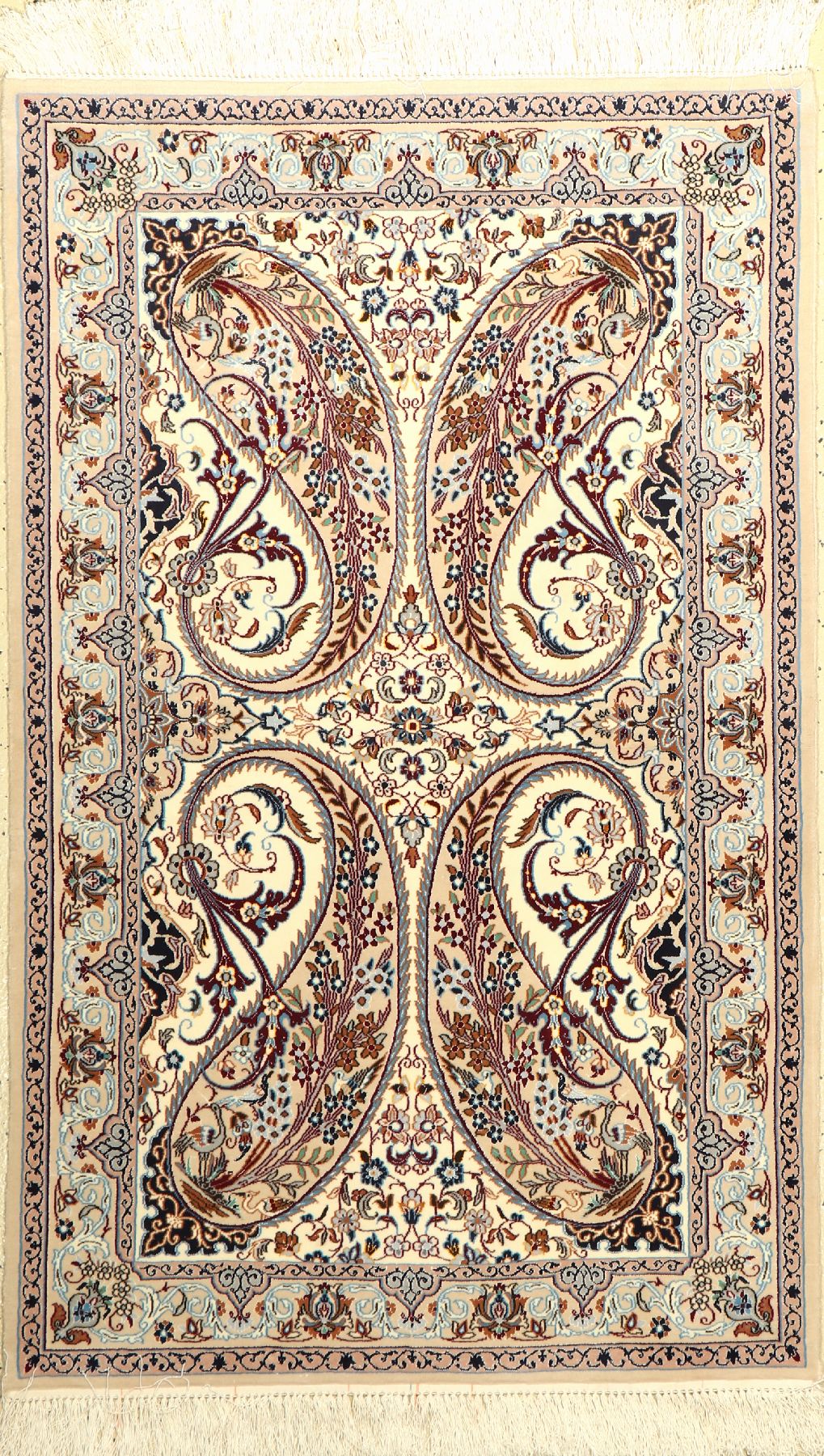 Nain fein (6 LA), Persien, ca. 15 Jahre, Korkwolle mit und auf Seide, ca. 146 x 91 cm, EHZ: 1-2 (fachkundig gereinigt).