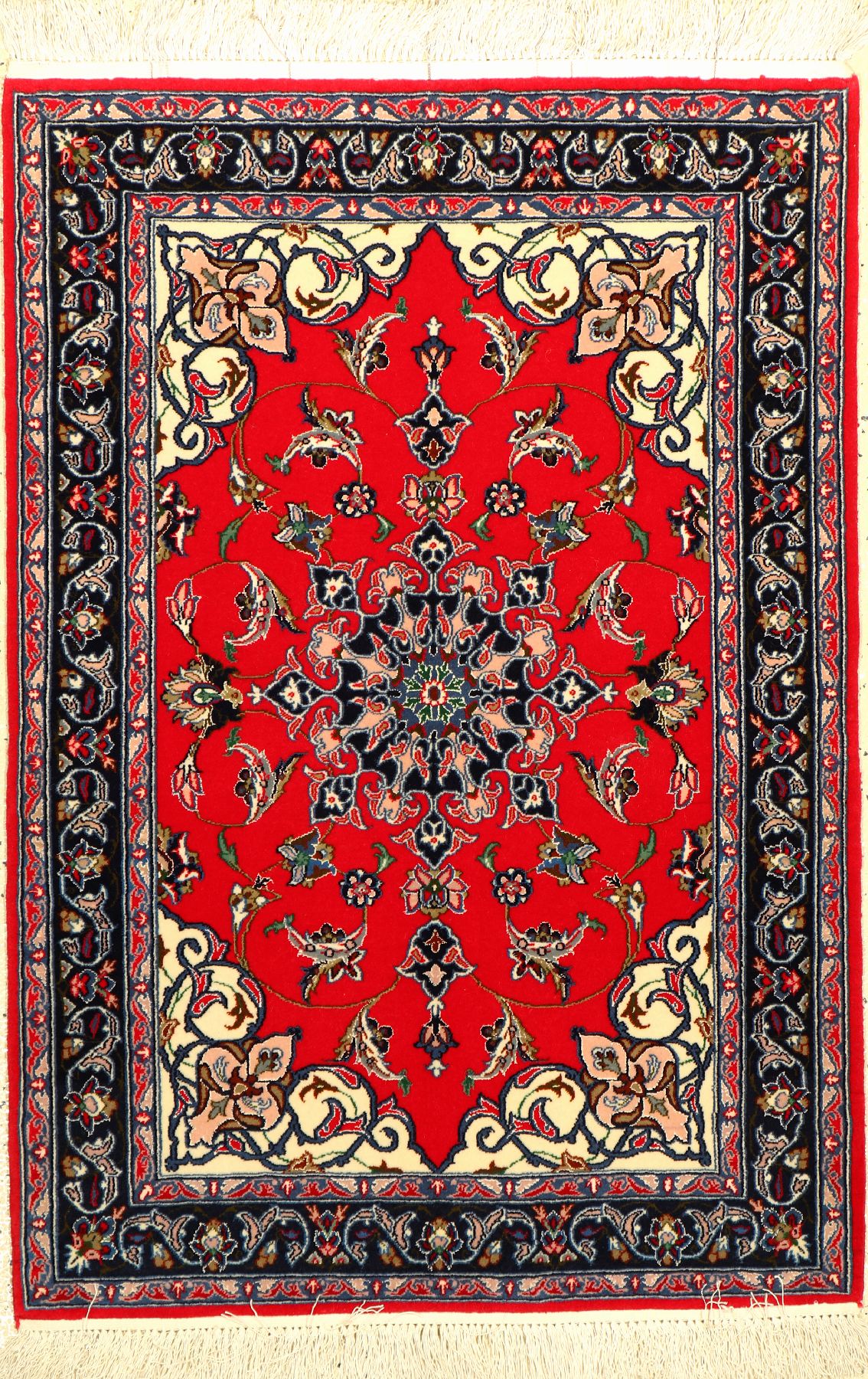 Esfahan fein, Persien, ca. 15 Jahre, Korkwolle mit und auf Seide, ca. 104 x 71 cm, EHZ: 1-2 (fachkundig gereinigt).