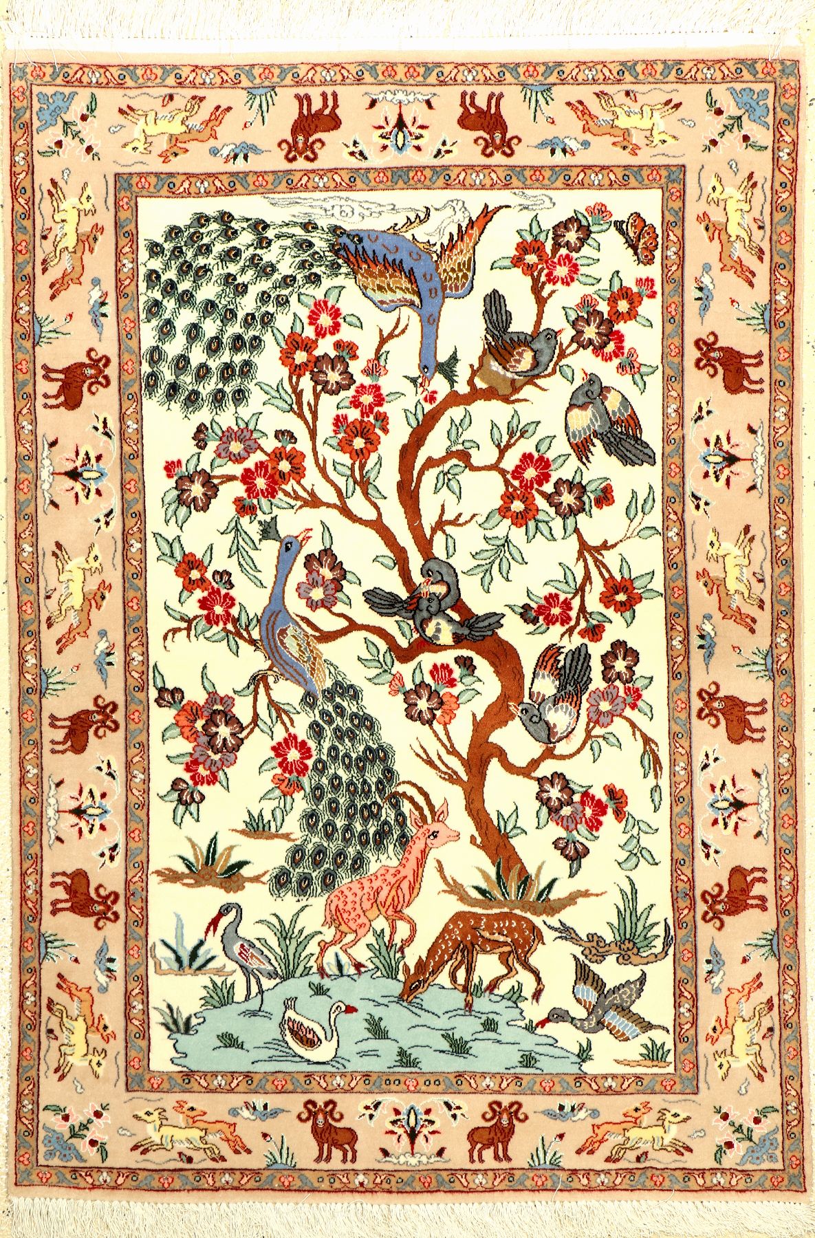 Esfahan fein (Lebensbaum), Persien, ca. 15 Jahre, Korkwolle mit und auf Seide, ca. 128 x 88 cm, EHZ: 1-2 (fachkundig gereinigt).