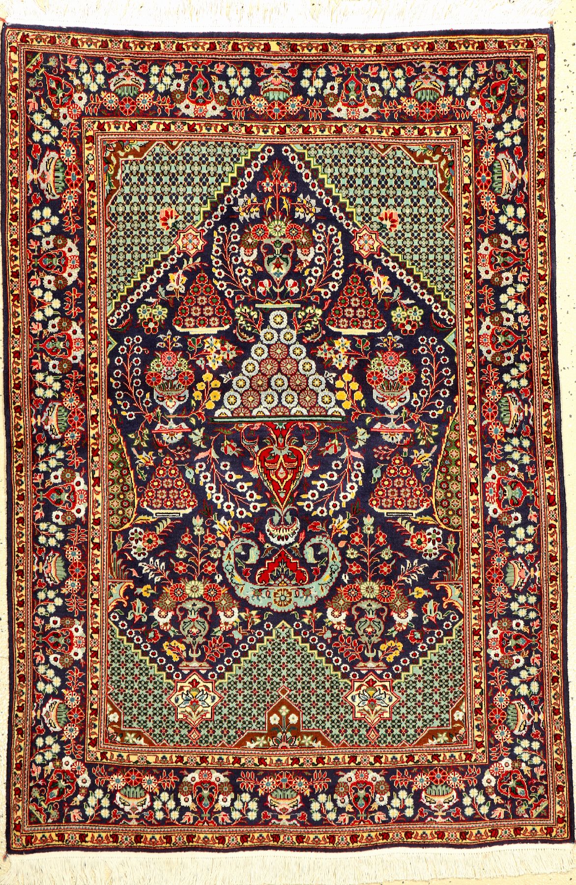 Keschan Kork "Hadji Khanumi" alt, Persien, ca. 50 Jahre, Korkwolle mit Seide, ca. 143 x 98 cm, EHZ: 2 (fachkundig gereinigt). Dekorativ.
