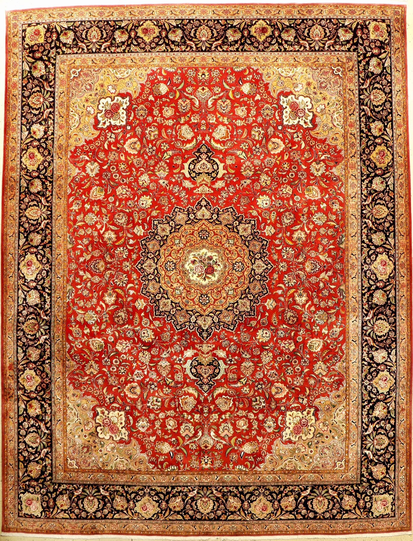 Täbriz fein (Part-Silk) alt, Persien, ca. 40 Jahre, Korkwolle mit Seide, ca. 398 x 305 cm, hochwertige Qualität, glanzreiche Seide, EHZ: 1-2 ...