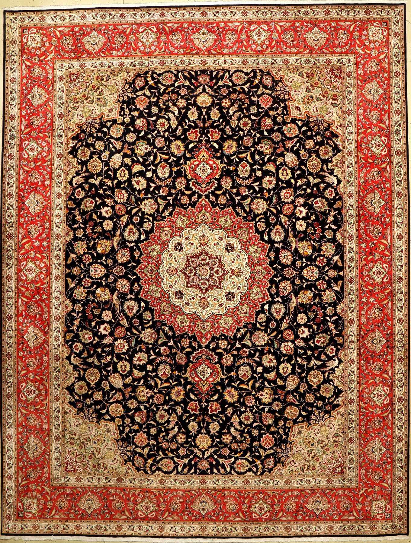 Täbriz fein (Part-Silk) alt, Persien, ca. 40 Jahre, Korkwolle mit Seide, ca. 396 x 301 cm, hochwertig, edel und dekorativ, EHZ: 1-2 (fachkundig ...