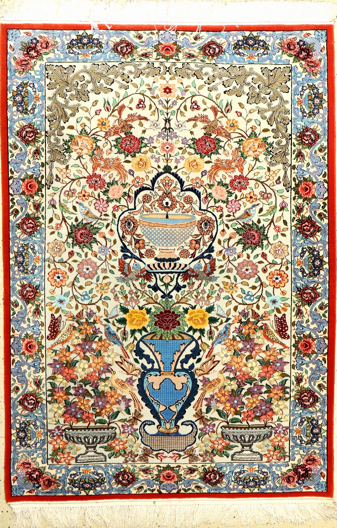 Seltener Esfahan fein (Vasen Design), Persien, ca. 15 Jahre alt, Korkwolle mit und auf Seide, ca. 160 x 112 cm, EHZ: 1-2 (fachkundig gereinigt). ...