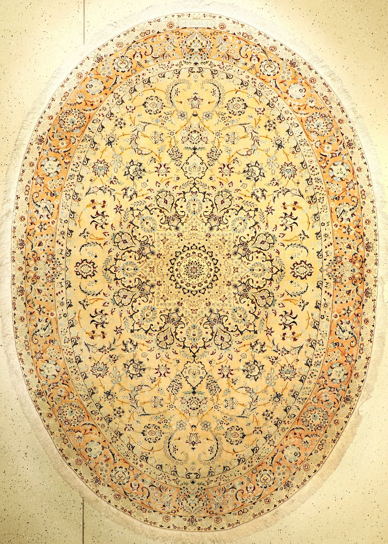 Seltener Seiden Nain "Ali Ahmadian" fein (Signiert) "Auftragsarbeit" Oval, Persien, ca. 20 Jahre alt, reine Naturseide mit ...