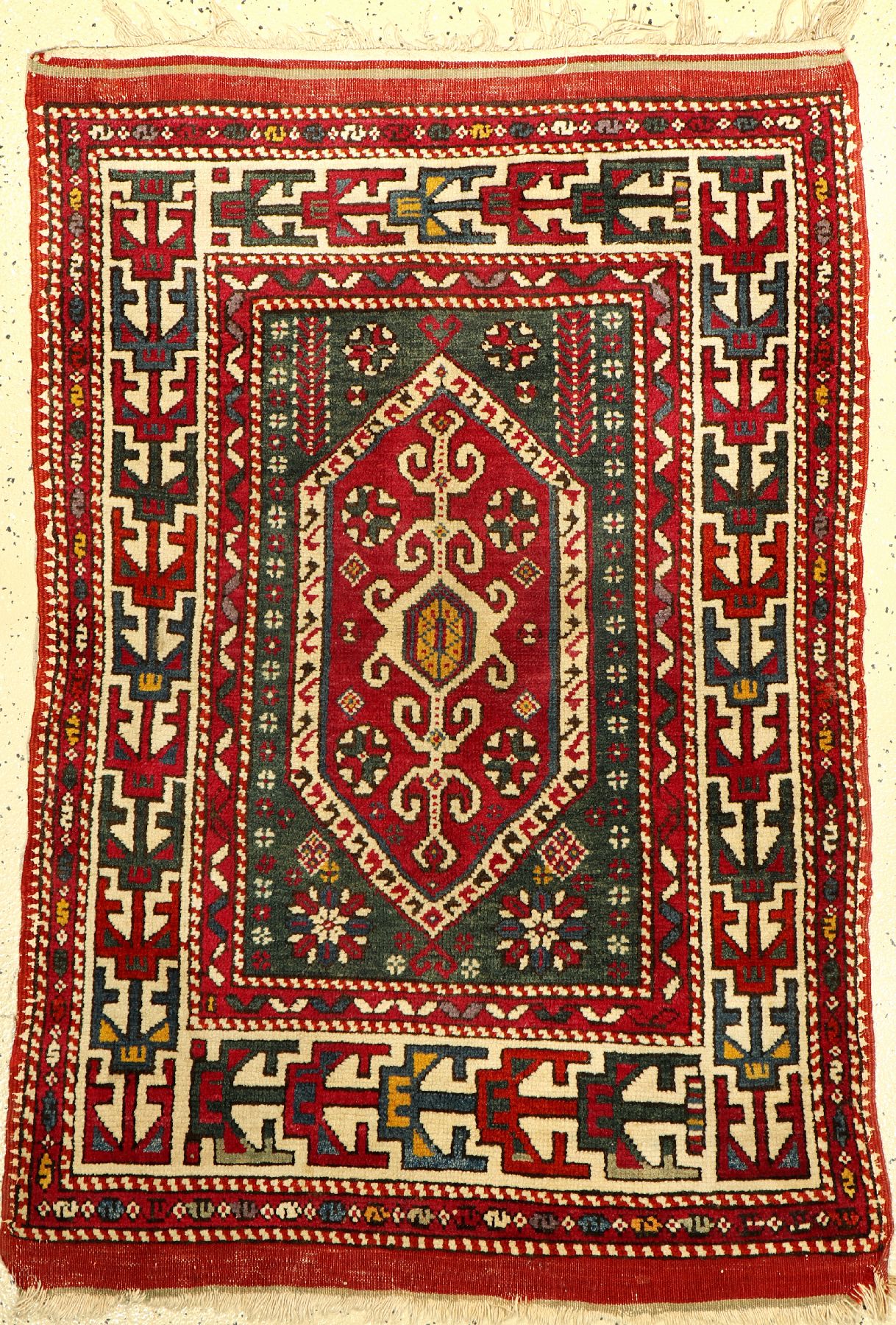 Bergama alt, Türkei, um 1900, Wolle auf Wolle, ca. 130 x 92 cm, EHZ: 2-3