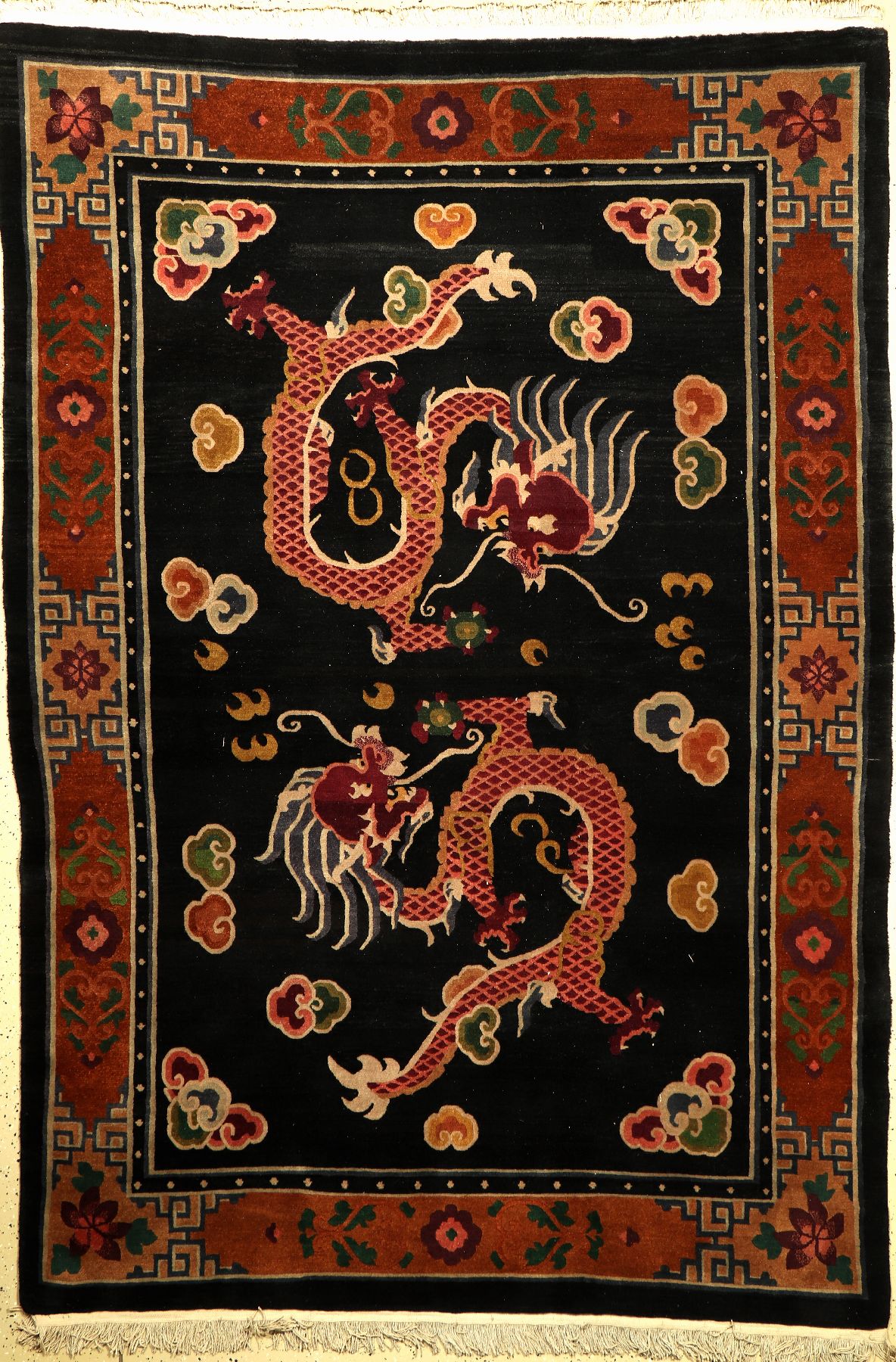 Nepal Drachenteppich, ca. 50 Jahre, Wolle auf Baumwolle, ca. 268 x 186 cm, EHZ: 2
