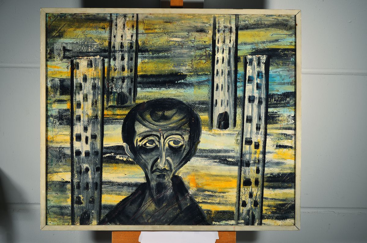 Detail k: Hans Otto Orlowski, 1894-1967, Mensch zwischen Hochhäusern, Öl/Spanplatte, rechts unten signiert, ca. 85.5x100cm, mit min. Farbabblätterungen.