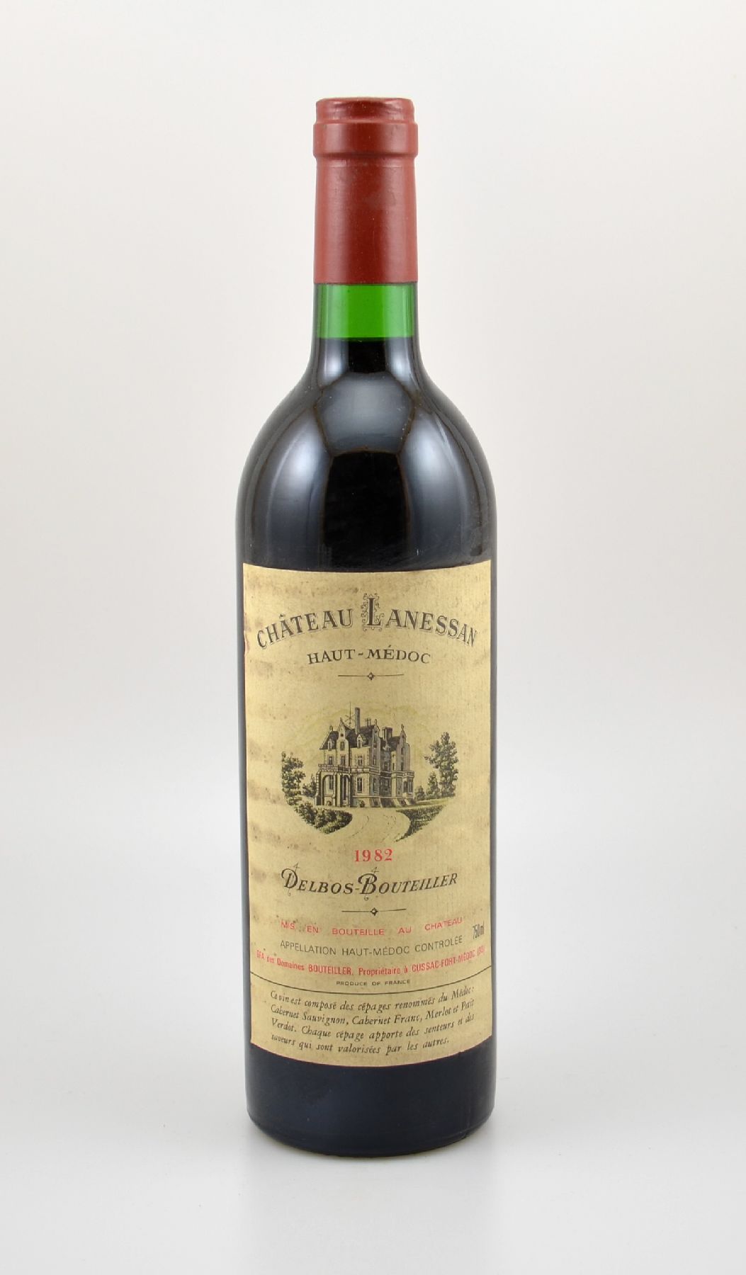 12 Flaschen 1982 Chateau Lanessan, Haut-Medoc,je ca. 75 cl, Füllstände: ca. top shoulder bis into neck, Etiketten stärker beschmutzt bzw. besch., ...
