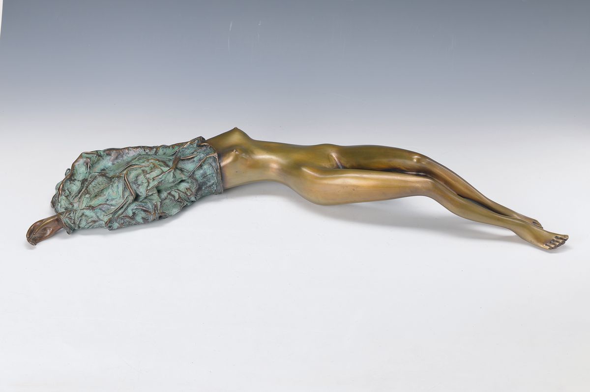 Bruno Bruni, geb. 1935 Gradara, La Favorita,Bronzeskulptur, sign., num. 25/280, L. ca. 84 cm