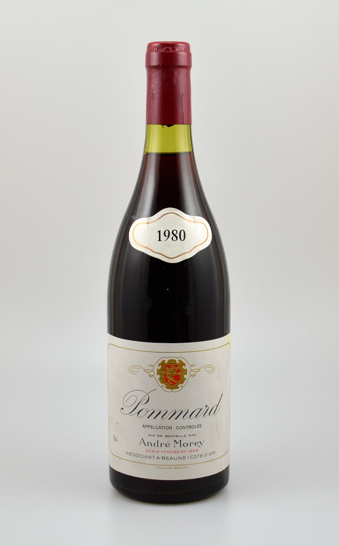 4 Flaschen 1980 Pommard Andre Morey, je ca. 75 cl, Abstände zwischen Kapsel und Wein: ca. 2 cm, gute Erhaltungszustände, unverkostet, Provenienz: ...