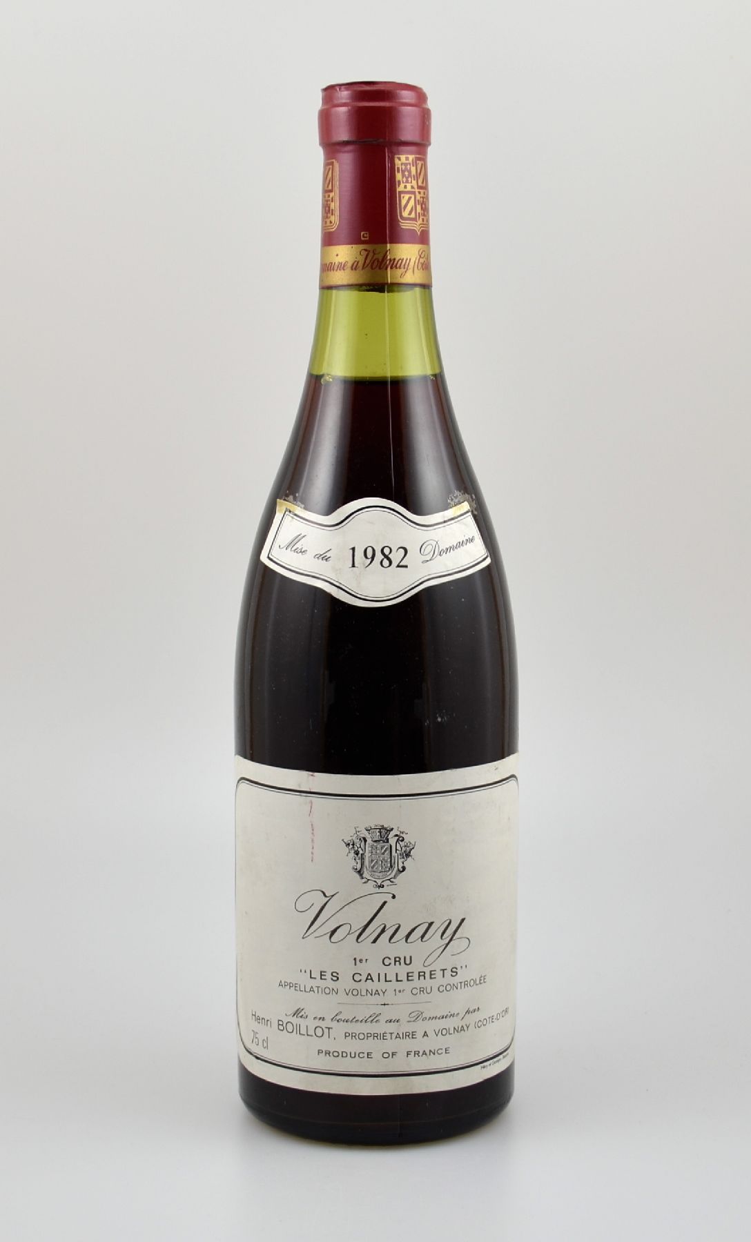 2 Flaschen 1982 Volnay Les Caillerets, Henri Boillot, je ca. 75 cl, Abstände zwischen Kapsel und Wein: ca. 1,5 cm, gute Erhaltungszustände, ...