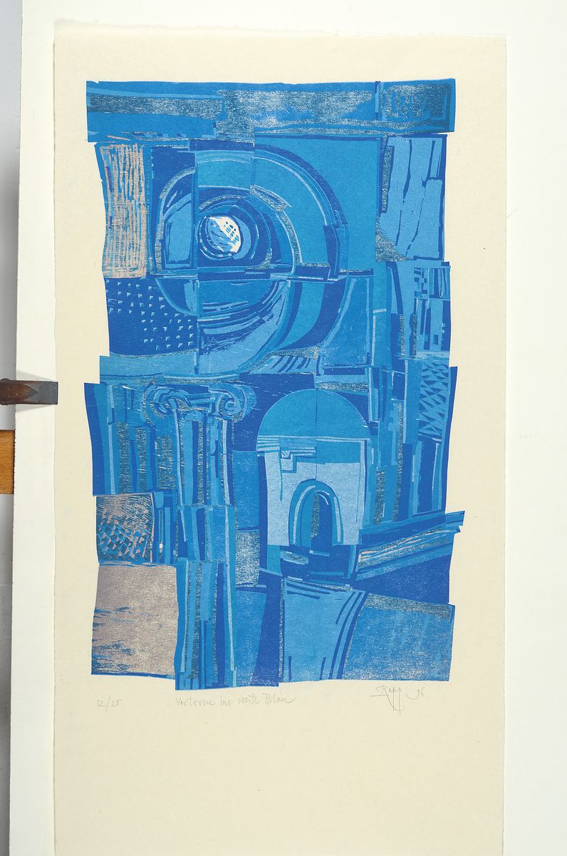 Detail k: Hermann Rapp, Verloren ins weite Blau, Farbholzschnitt, handsign., dat. 1996, num. 12/25, Blattgr. 67x35,5 cm, eingelegt in einer Mappe