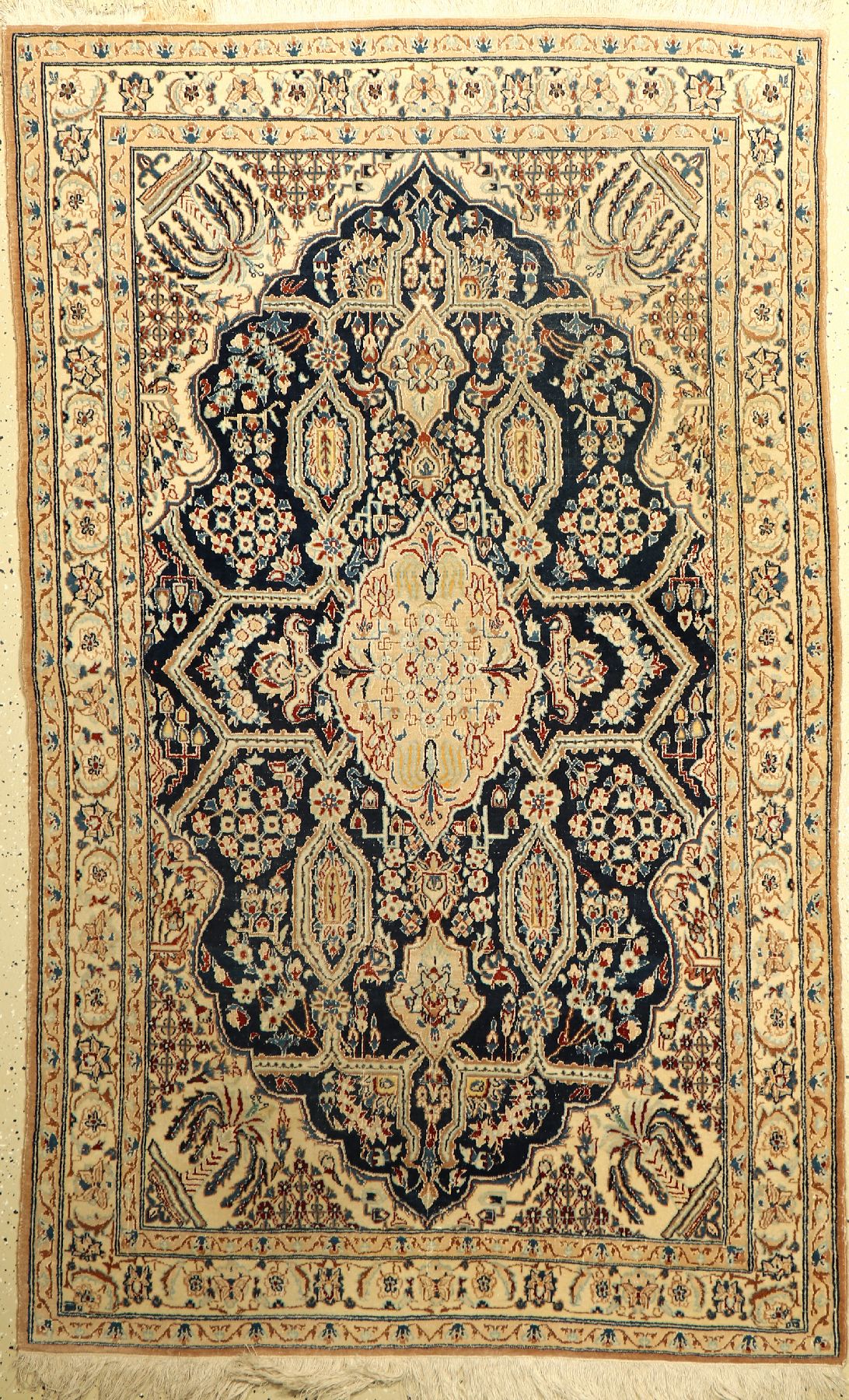 Nain, Persien, ca. 40 Jahre, Korkwolle mit Seide, ca. 185 x 113 cm, EHZ: 3-4