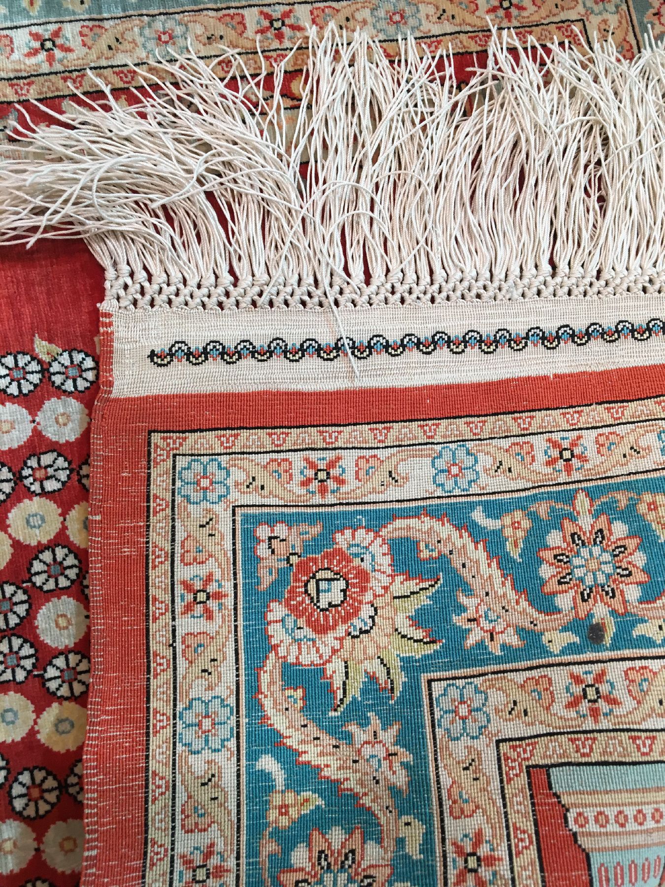 Detail g: Sehr feiner Seiden Hereke "14x14 Knotung" alt (Signiert), Türkei, um 1970, reine Naturseide. Hochfeiner Seiden Hereke mit ca. 2 Mil. ...