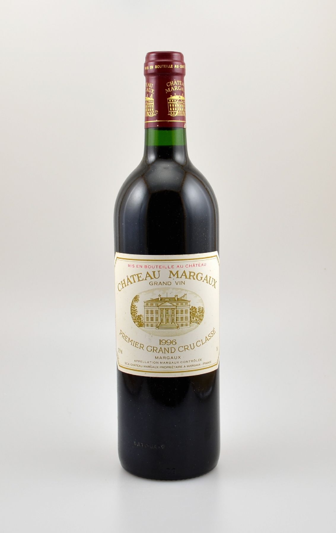12 Flaschen 1996 Chateau Margaux, Margaux, Premier Grand Cru Classe, je ca. 75 cl, 12,5 % Vol., Füllstände: je into neck, hervorragende ...
