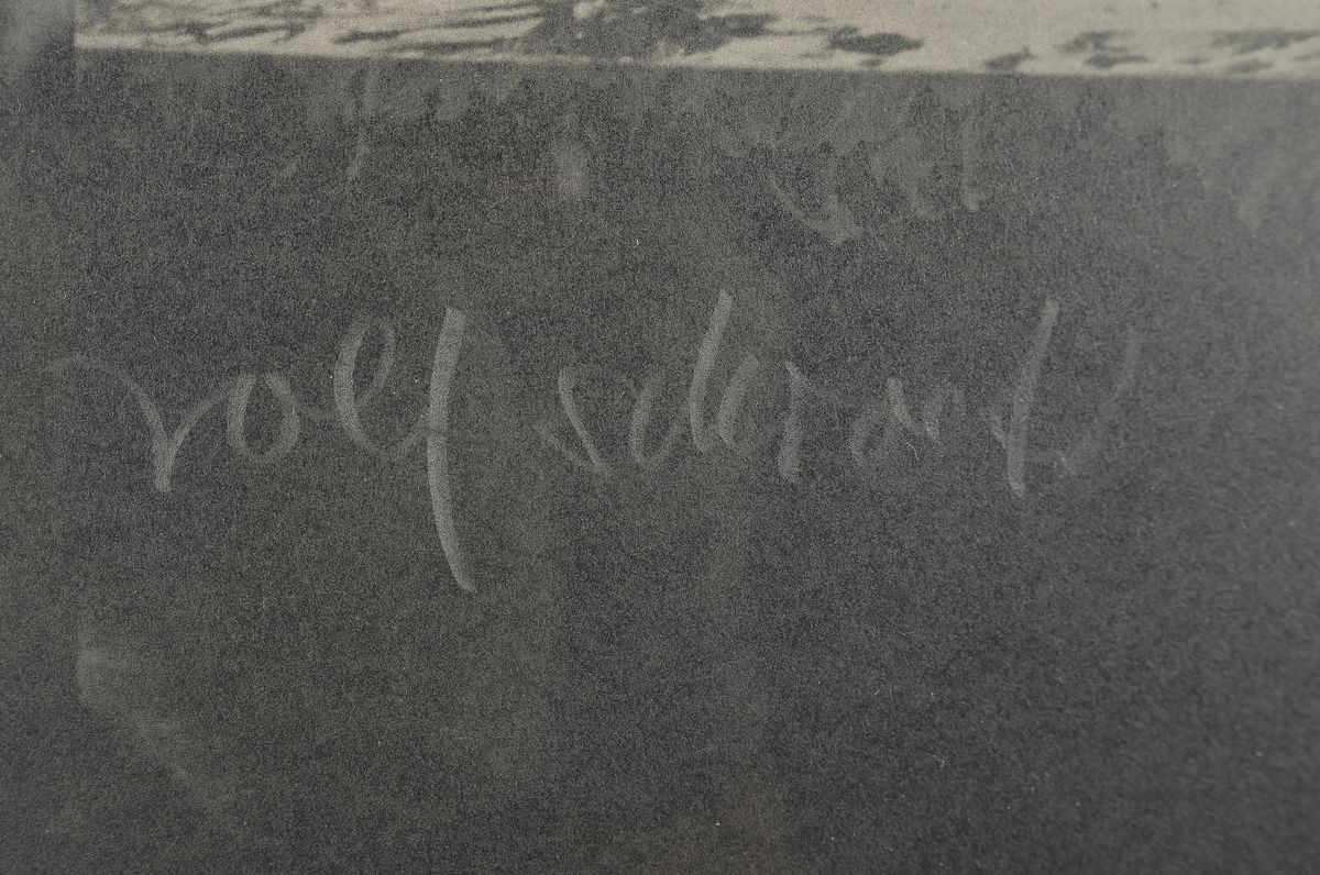 Detail a: Günther Uecker, geb. 1930 Wendorf, ansässig in Düsseldorf und St. Gallen, Granolitho auf dickem Velin, handsigniert vom Fotograf Rolf Schroeter ...