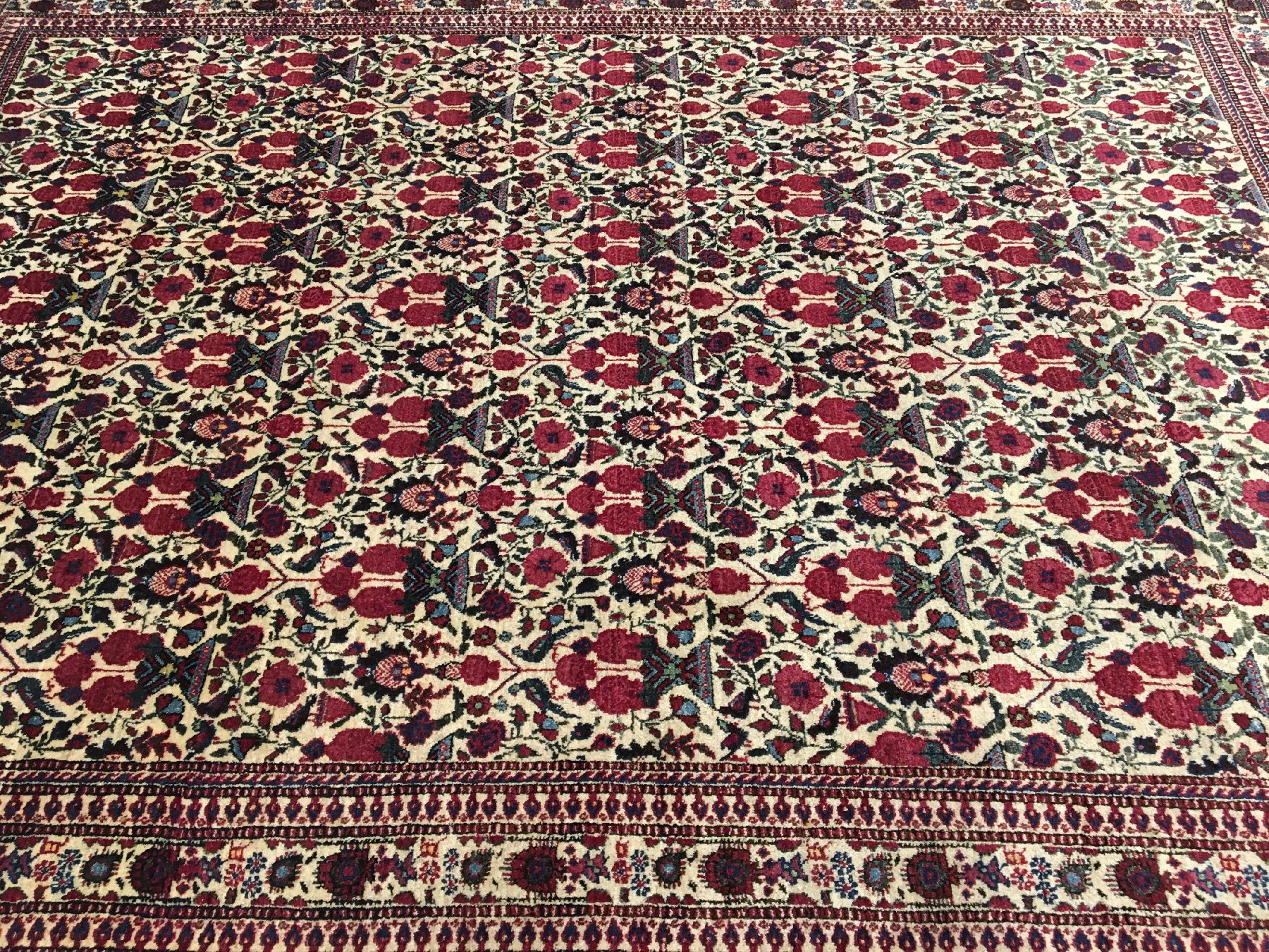 Detail b: Teheran "Zili-Sultani" antik, Zentralpersien, um 1900, Korkwolle geknüpft auf Baumwolle. Feiner Teheran mit Zili-Sultani allover Muster ...