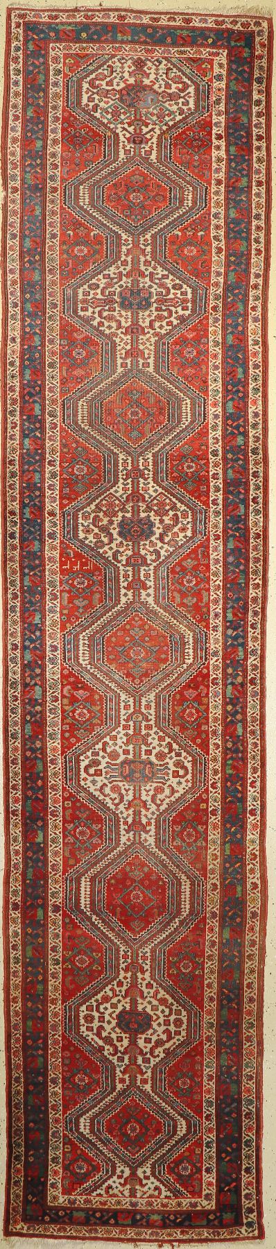 Malayer alt, Persien, um 1950, Wolle auf Baumwolle, ca. 412 x 88 cm, EHZ: 3-4