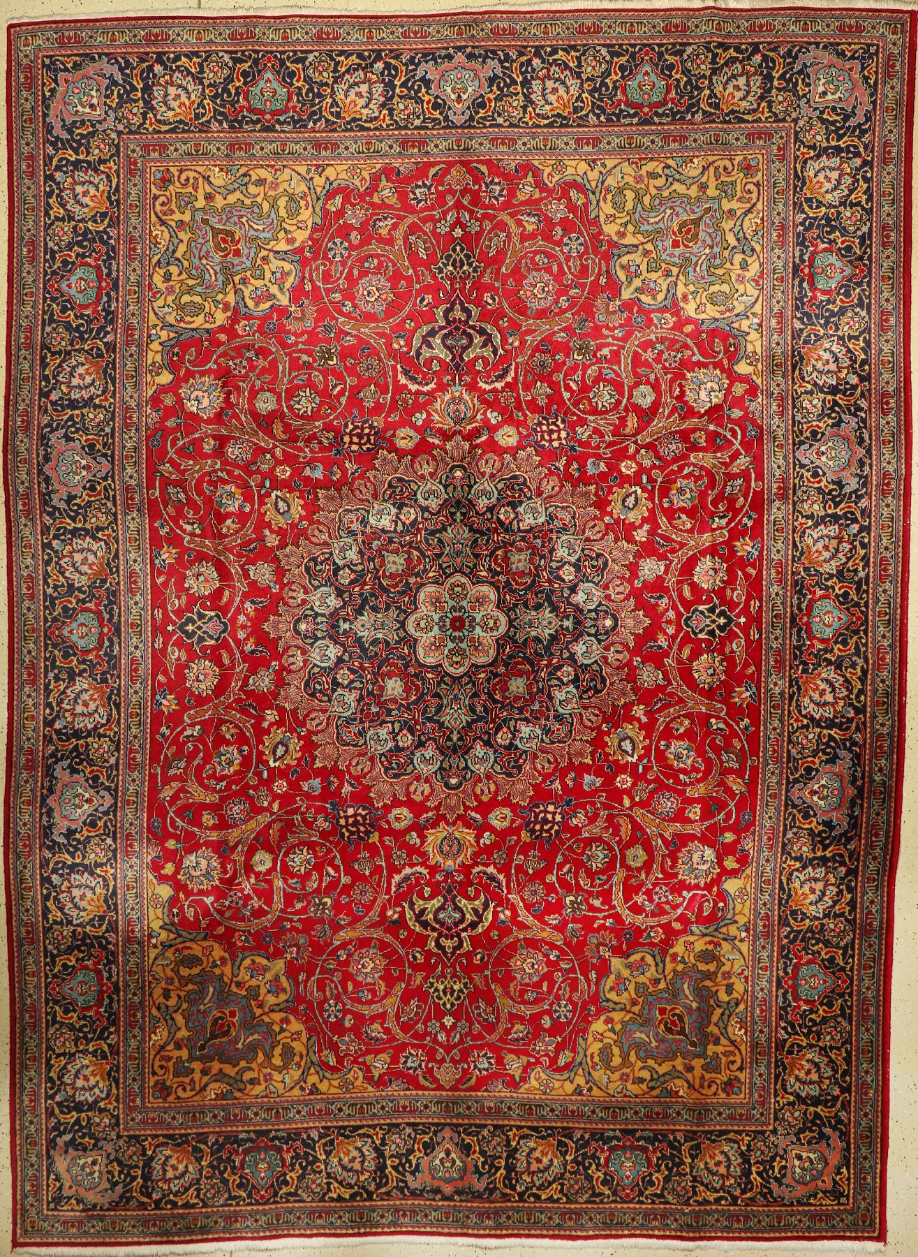Täbriz alt, Persien, ca. 60 Jahre, Wolle auf Baumwolle, ca. 358 x 282 cm, EHZ: 2