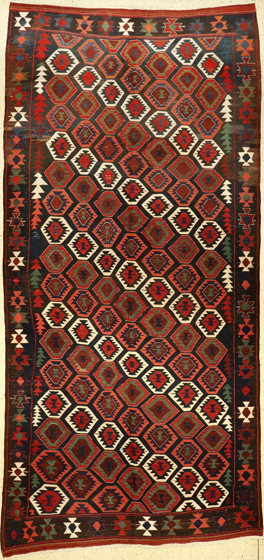Veramin "Kelim" alt, Persien, um 1940, Wolle auf Baumwolle, ca. 365 x 170 cm, EHZ: 2-3