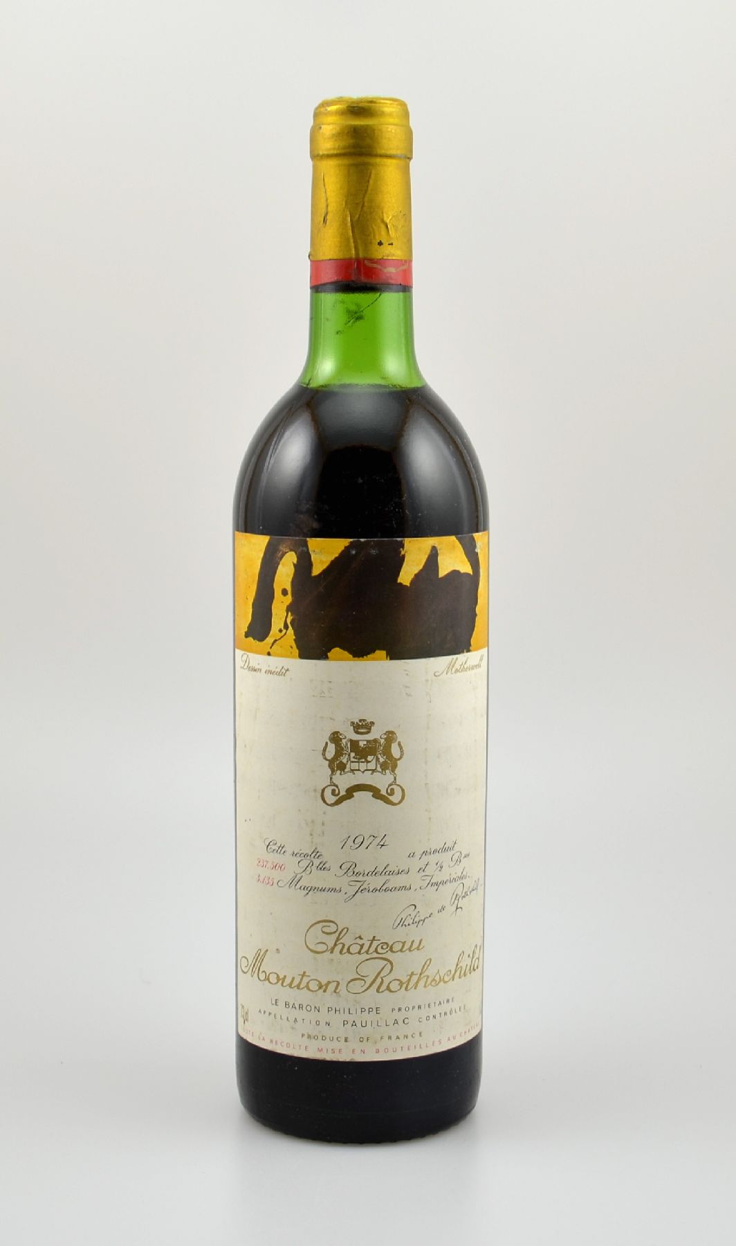 1 Flasche 1974 Chateau Mouton Rothschild, Pauillac, Premier Grand Cru Classe, ca. 73 cl, Füllstand: ca. top shoulder, Etikett l. beschmutzt, ...