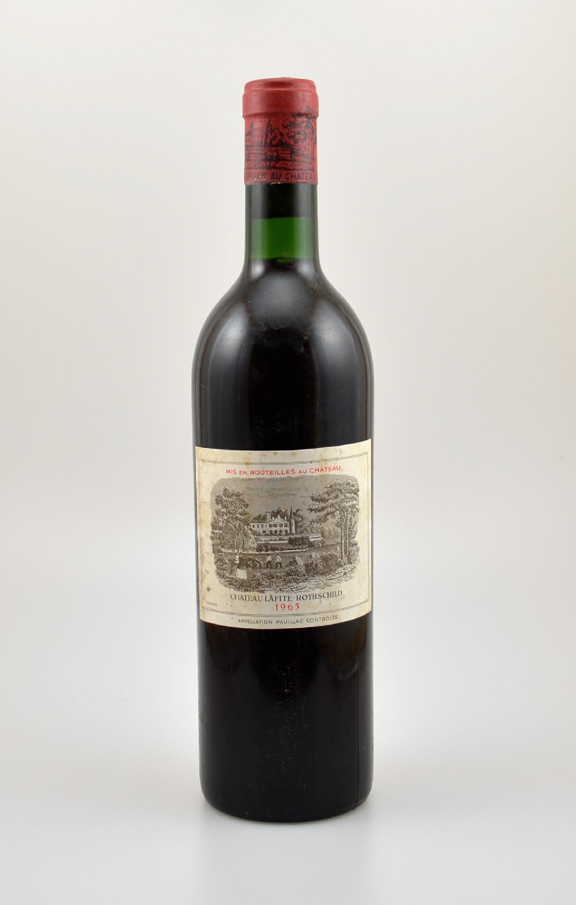1 Flasche 1965 Chateau Lafite Rothschild, Pauillac, Premier Grand Cru Classe, Füllstand: ca. into neck, Etikett l. beschmutzt, unverkostet, ...