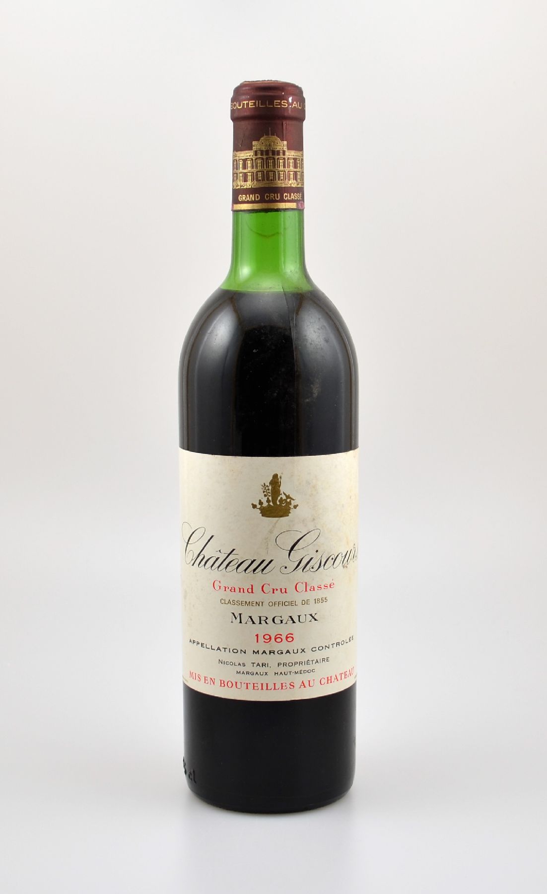 1 Flasche 1966 Chateau Giscours, Margaux, Füllstand: ca. upper mid shoulder, Etikett l. beschmutzt, unverkostet, Provenienz: Aus einer privaten ...