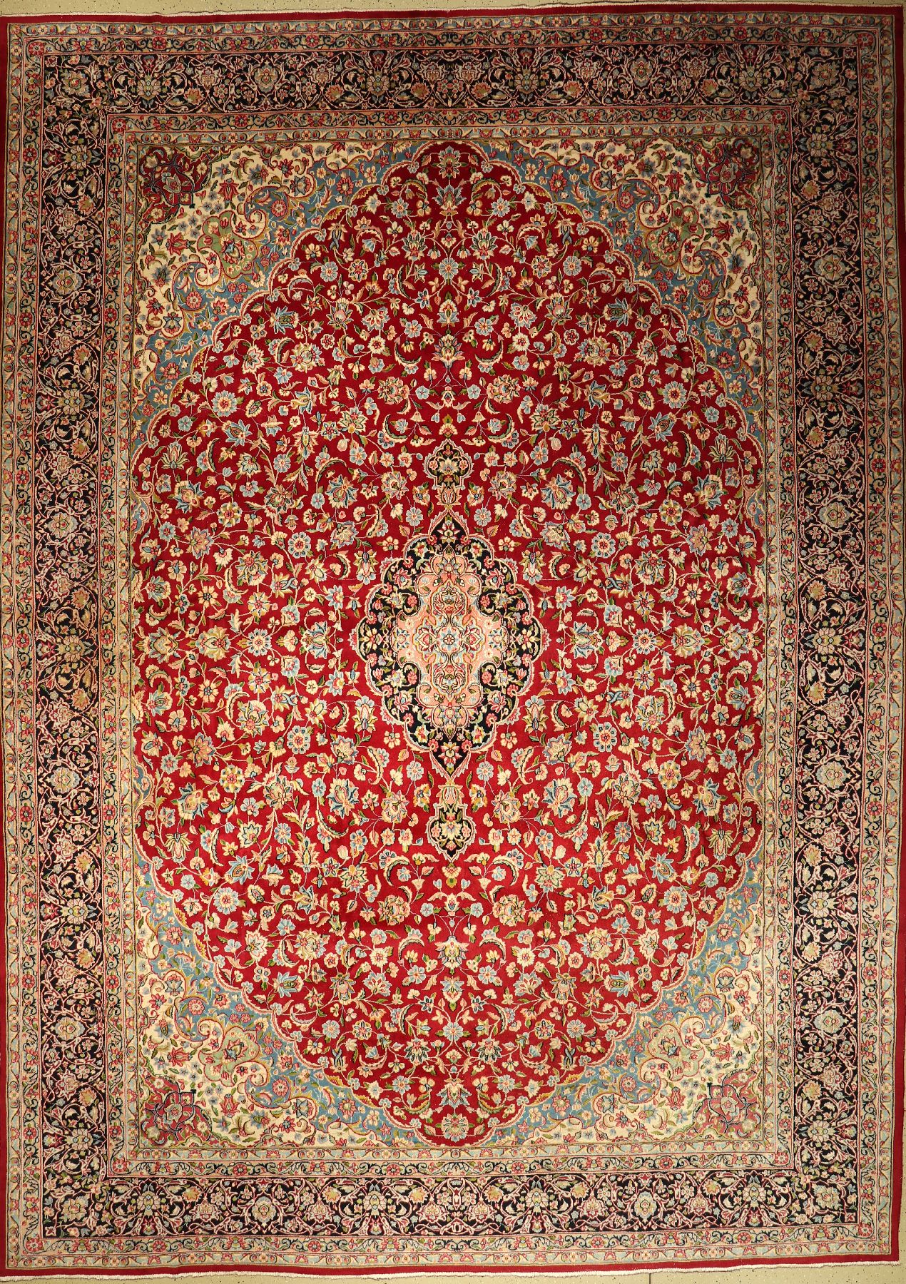 Kerman alt, Persien, ca. 60 Jahre, Wolle auf Baumwolle, ca. 485 x 350 cm, EHZ: 4-5 (starker Mottenfraß, ein Loch).