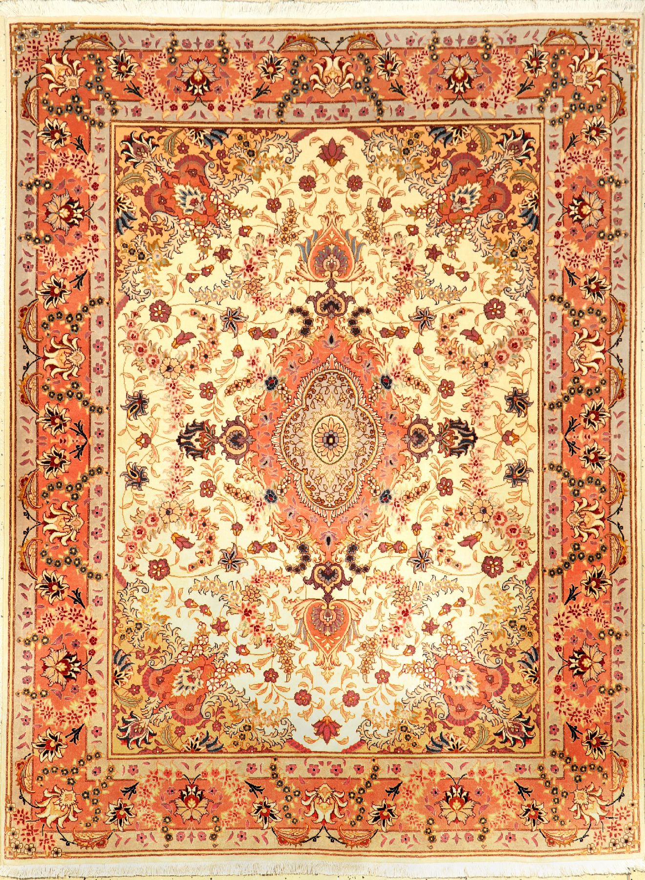 Täbriz "Part-Silk" fein, (50 RAJ), Persien,ca. 15 Jahre, Korkwolle mit Seide, ca. 200 x 151 cm, hochwertig, EHZ: 1-2, (fachkundig ...