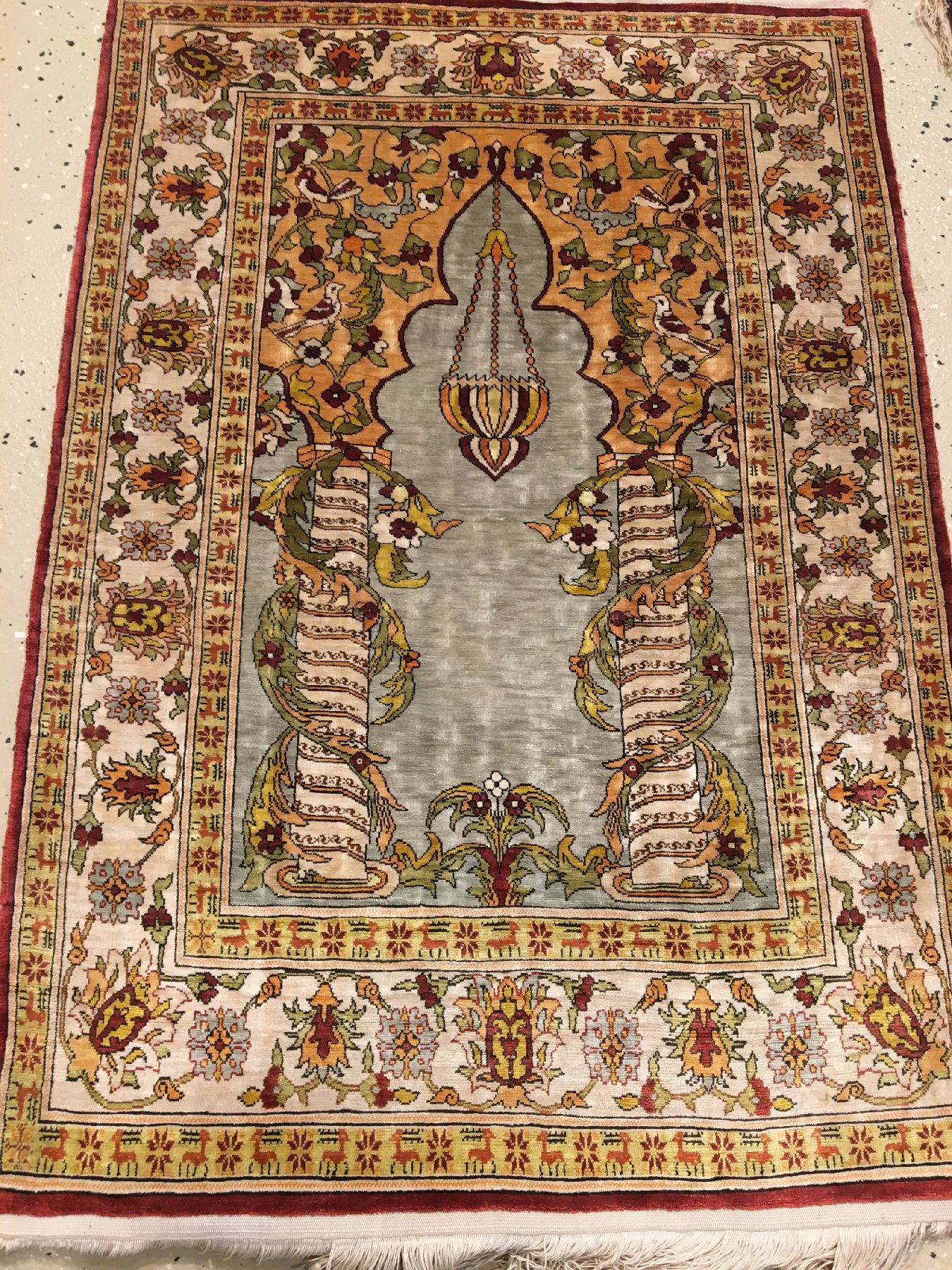 Detail a: (2 Lots) 2x Seiden Hereke alt, Türkei, um 1960, reine Naturseide. Feine Qualitäten, ca. 71 x 53 cm, ca. 78 x 54 cm, EHZ: 2-3.